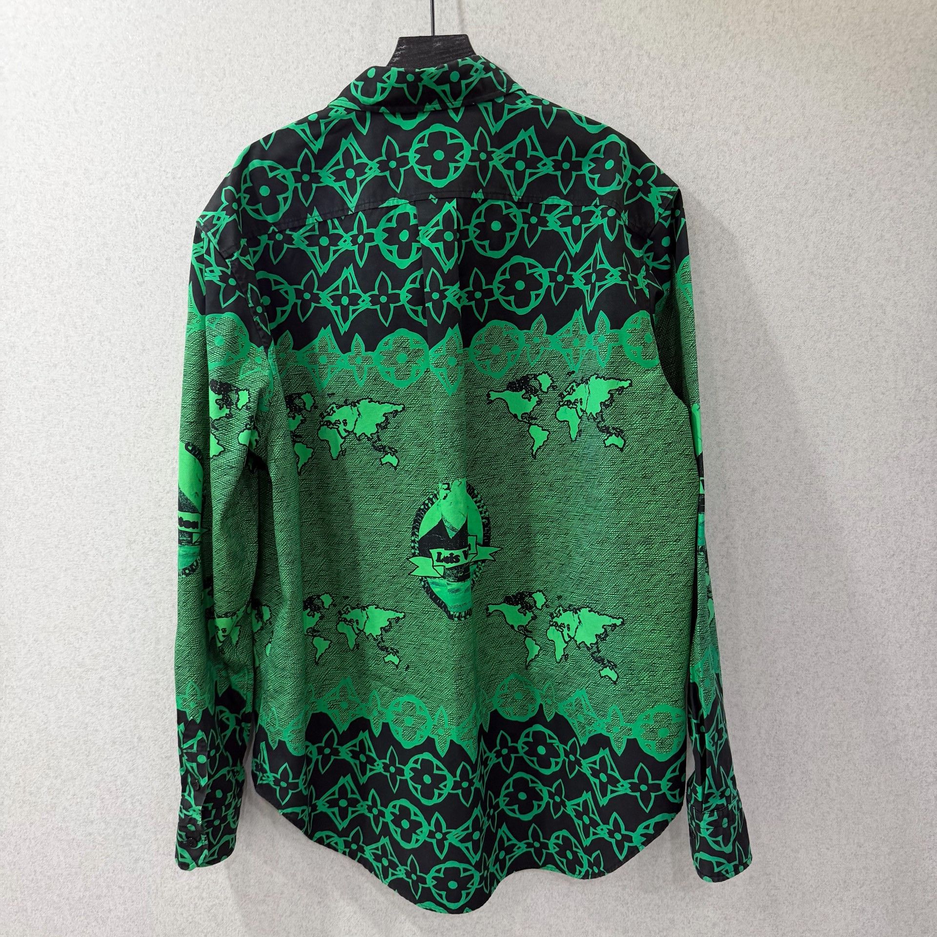 Louis Vuitton Louis Vuitton Gold Shirt m Men Size US M / EU 48-50 / 2 - 2 Thumbnail