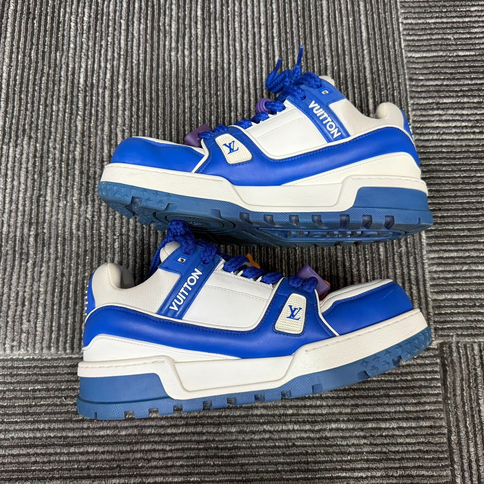 Louis Vuitton Louis Vuitton Training Blue Lowtop Sneakers 9 Men Size US 9 / EU 42 - 3 Thumbnail