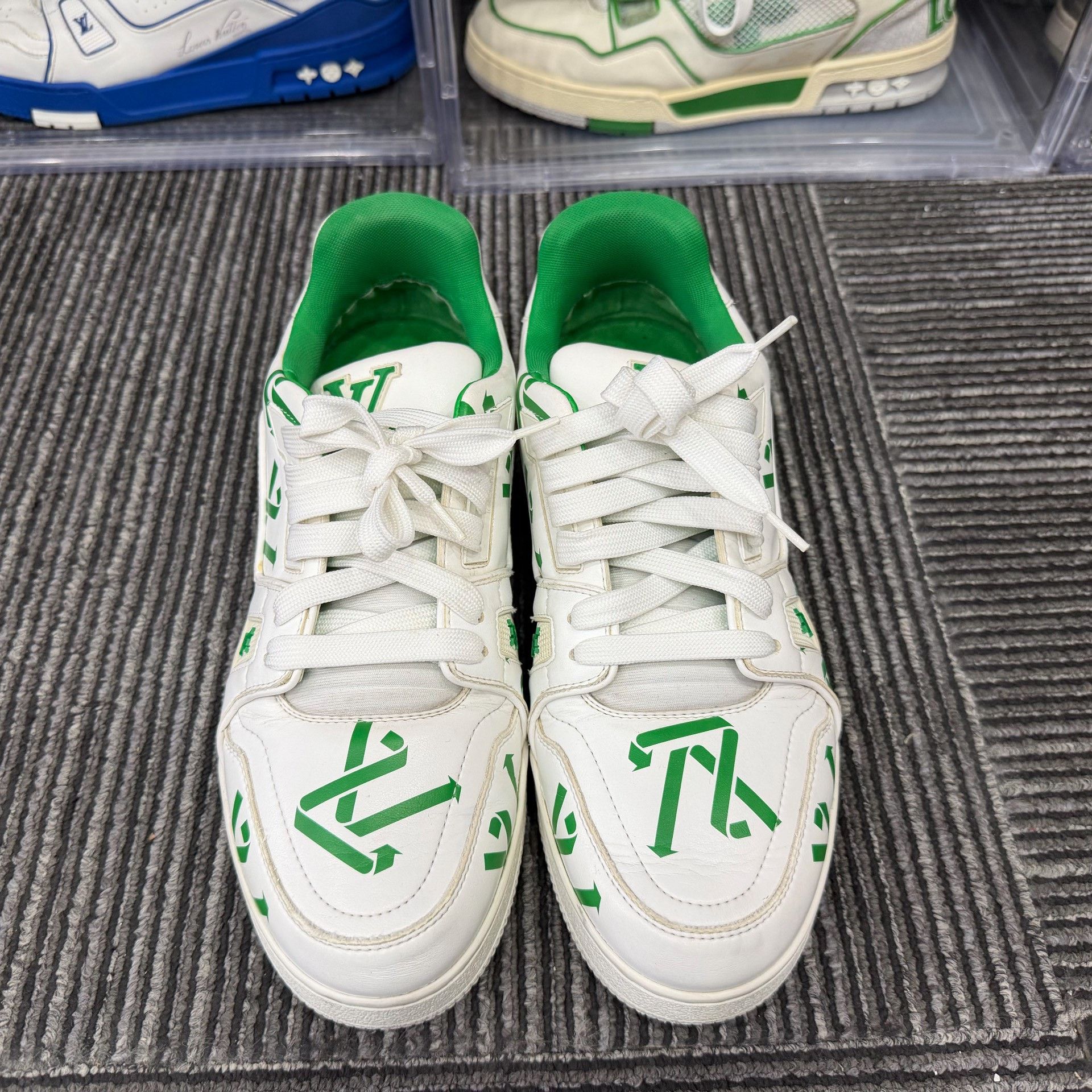 Louis Vuitton Louis Vuitton Training Green Lowtop Sneakers 8.5 Men Size US 8.5 / EU 41-42 - 4 Thumbnail