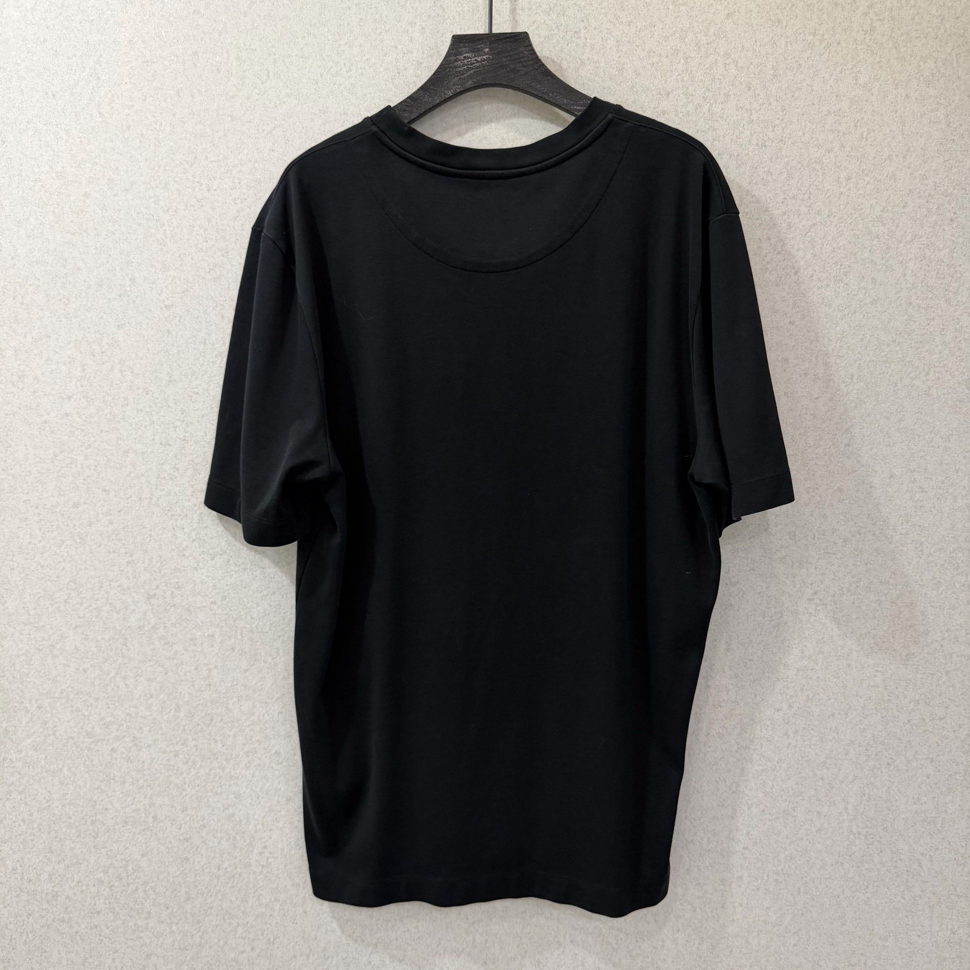 Louis Vuitton Louis Vuitton Retro Black T-Shirt l Men Size US L / EU 52-54 / 3 - 2 Thumbnail