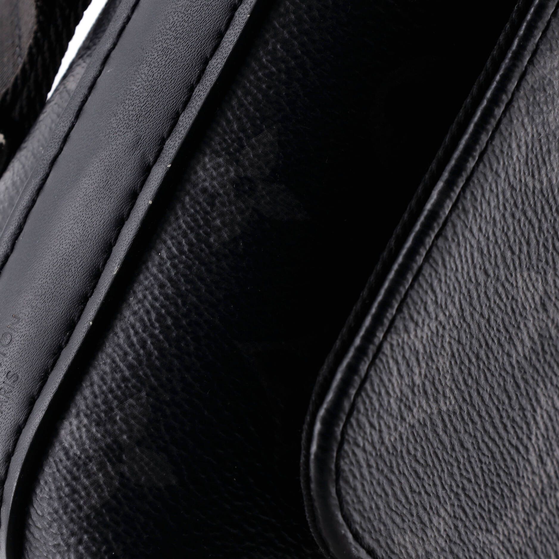 Louis Vuitton District Messenger Bag Size ONE SIZE - 6 Thumbnail