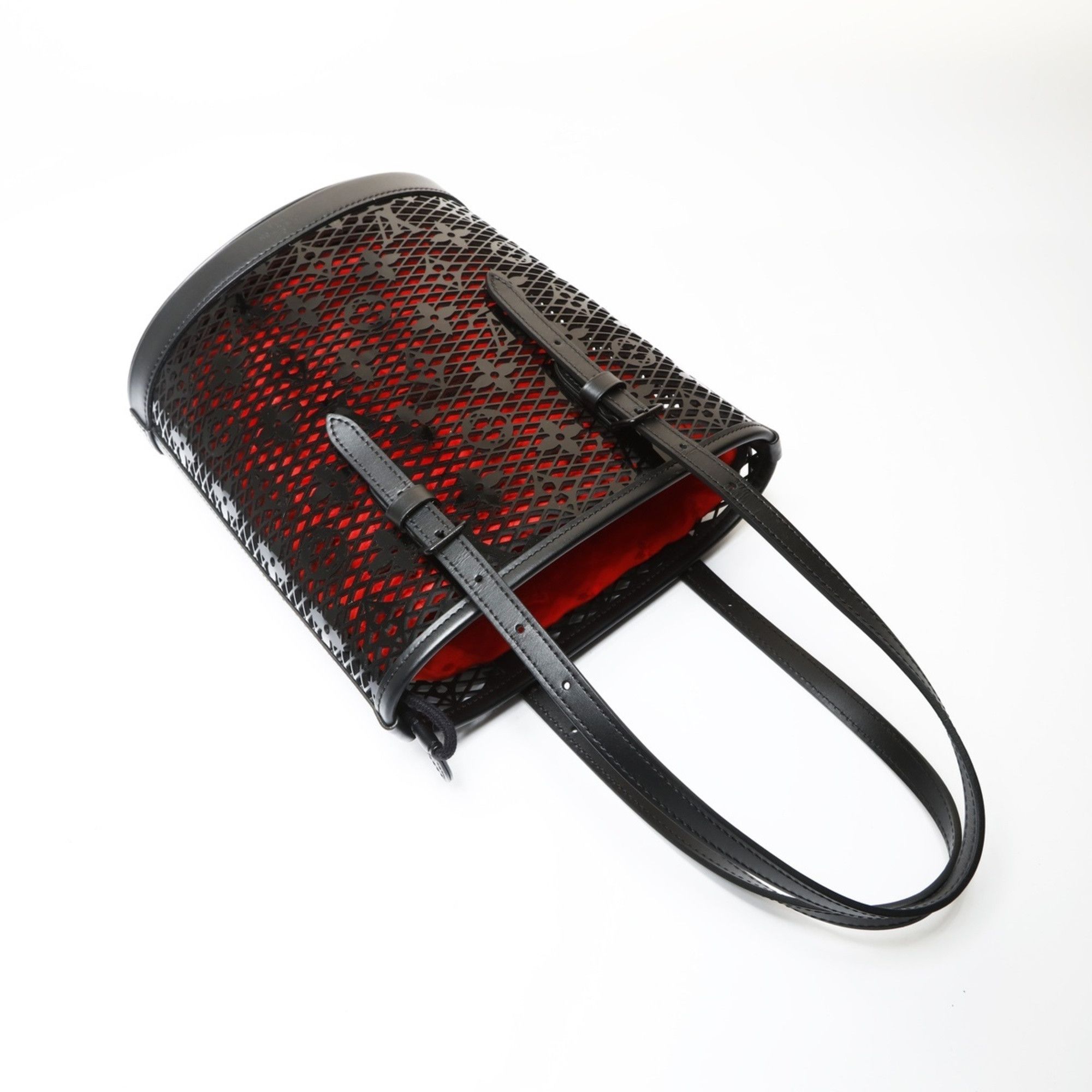 Louis Vuitton Louis Vuitton Monogram Lace Bucket PM Shoulder Bag, Black Size ONE SIZE - 8 Thumbnail
