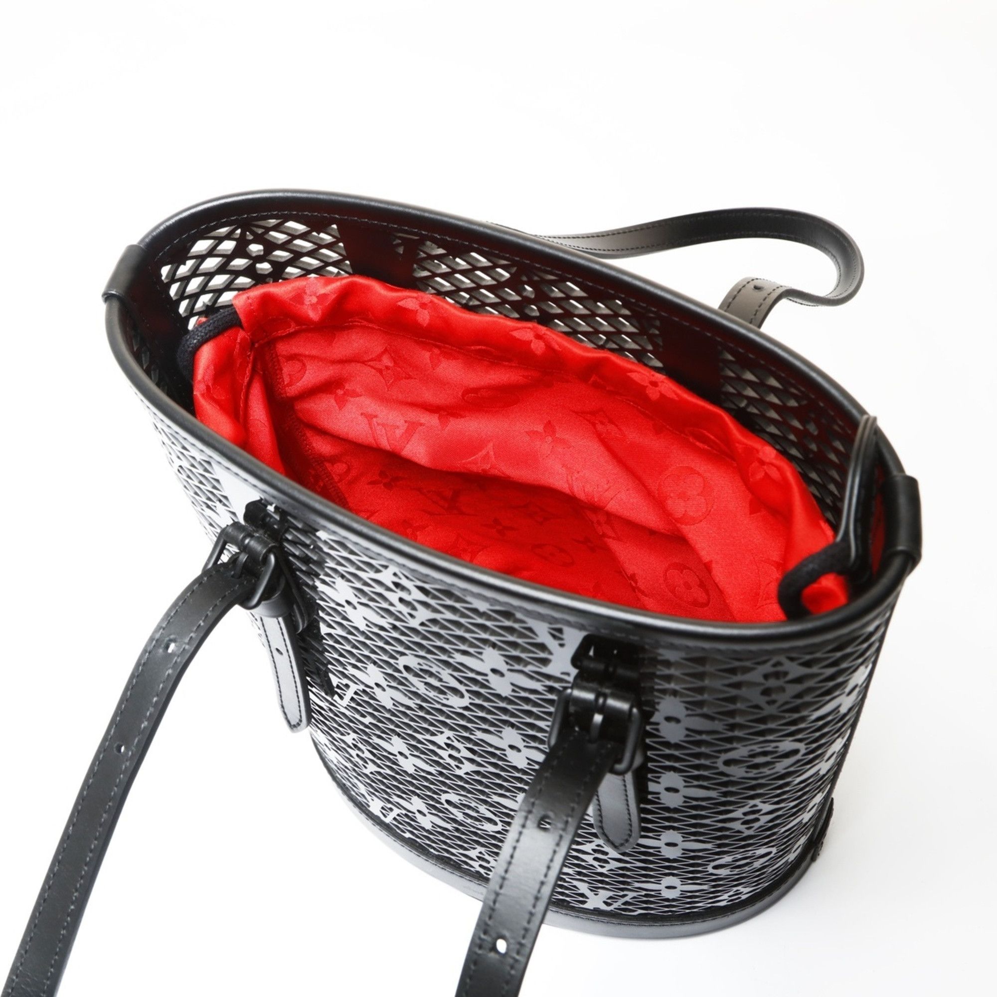 Louis Vuitton Louis Vuitton Monogram Lace Bucket PM Shoulder Bag, Black Size ONE SIZE - 9 Thumbnail