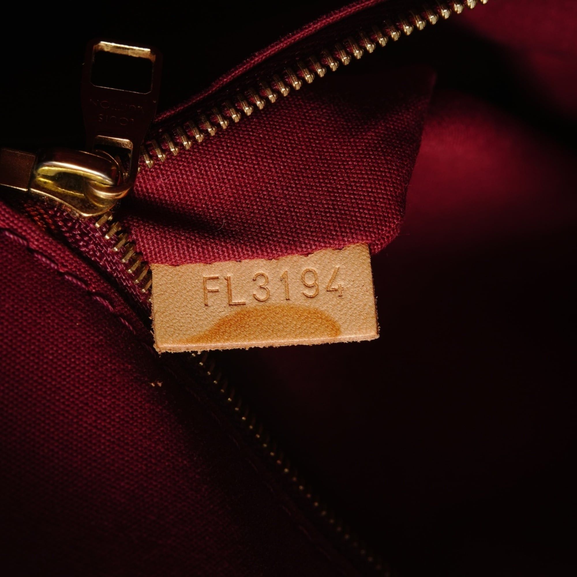 Louis Vuitton Louis Vuitton Lockit PM Monogram Vernis Handbag, Red, 2014 model. Size ONE SIZE - 10 Thumbnail