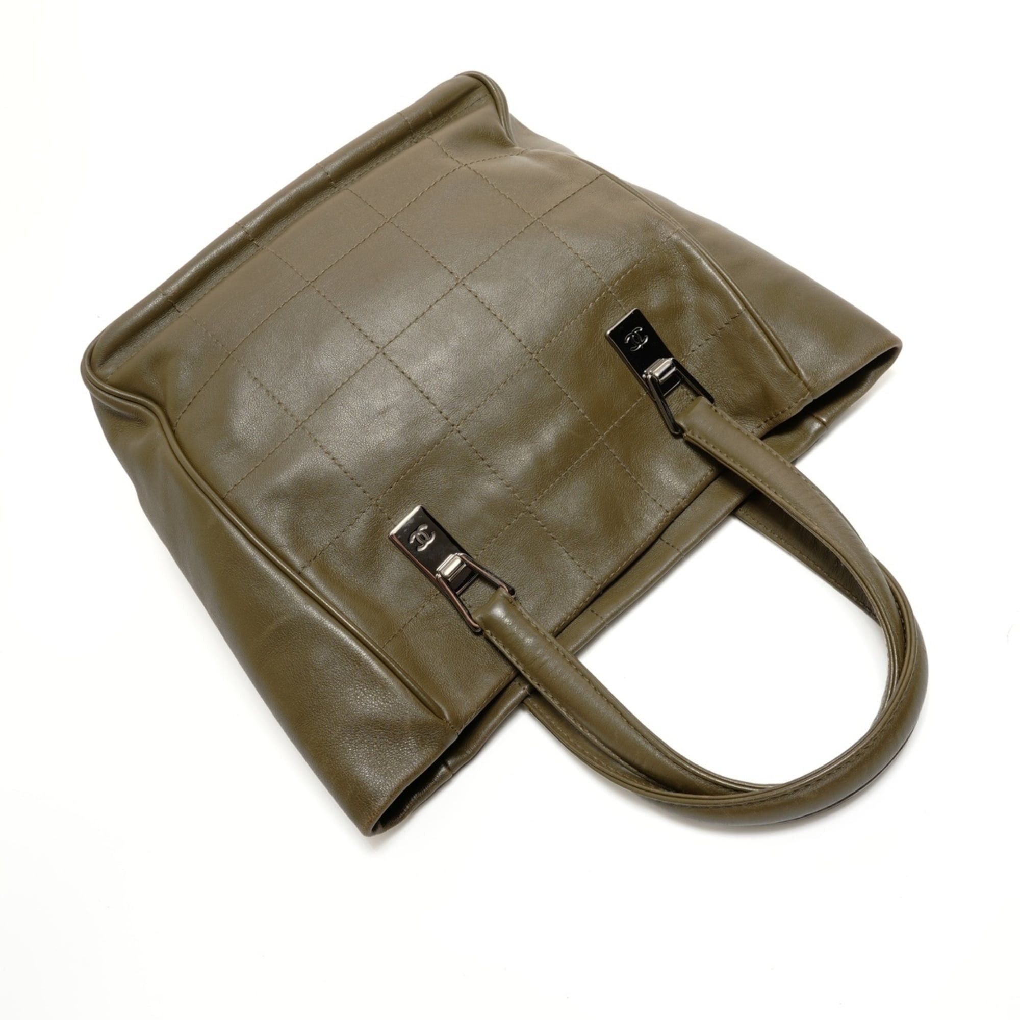 Chanel Chanel Chocolate Bar Handbag, Khaki Size ONE SIZE - 8 Thumbnail