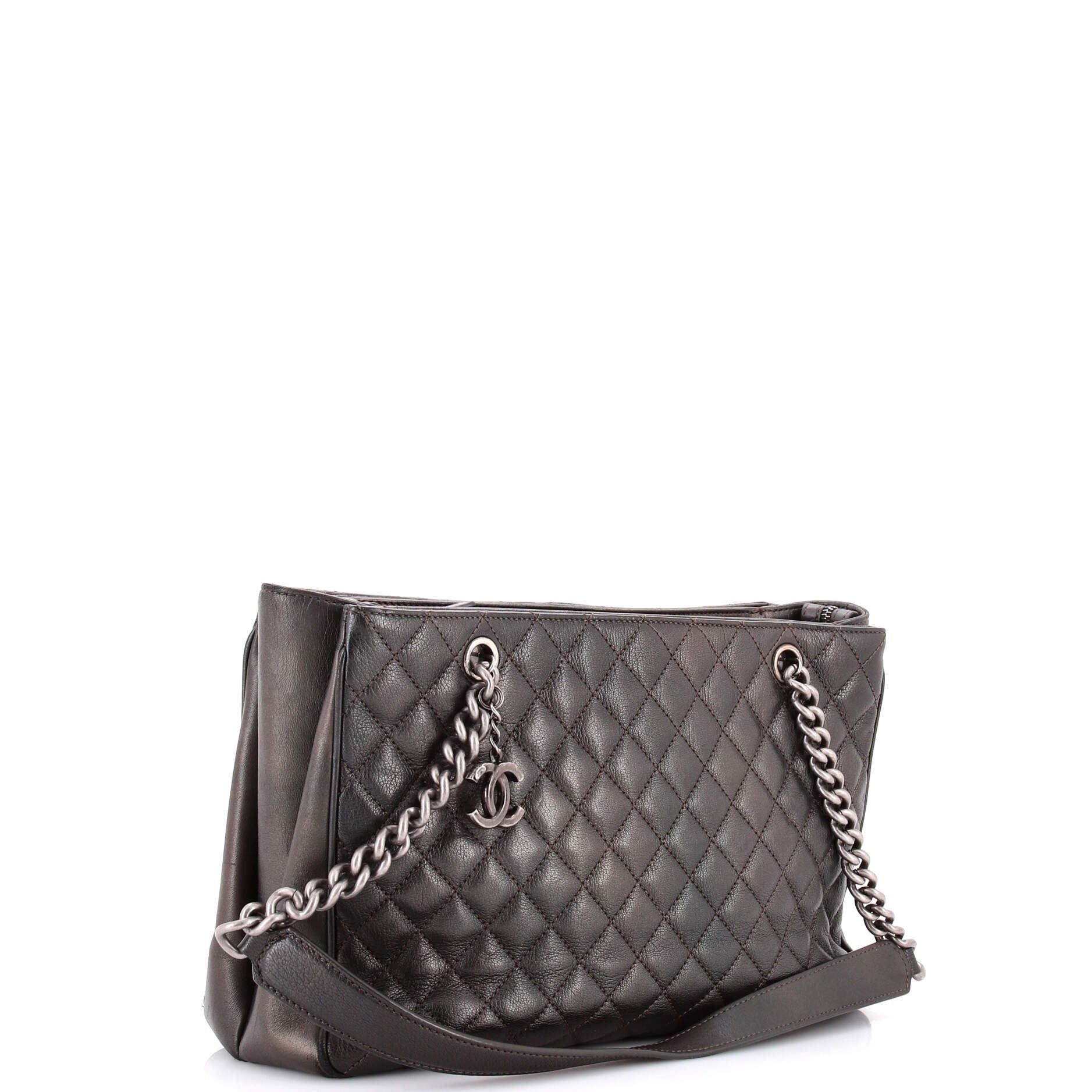 Chanel Rock in Rome Shopping Tote Size ONE SIZE - 3 Thumbnail