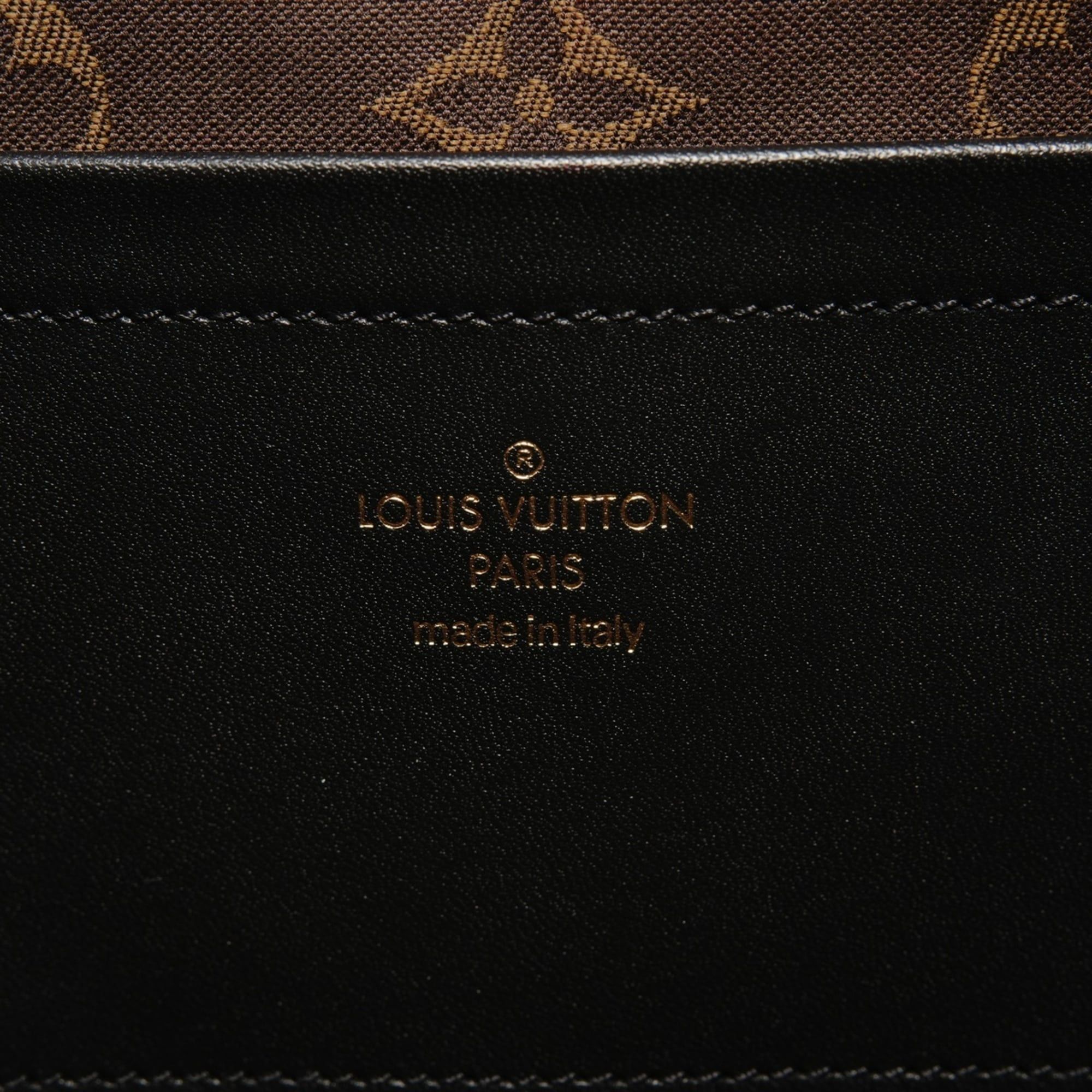 Louis Vuitton Louis Vuitton Utility Crossbody 2021-2025 Shoulder Bag, Black Size ONE SIZE - 9 Thumbnail