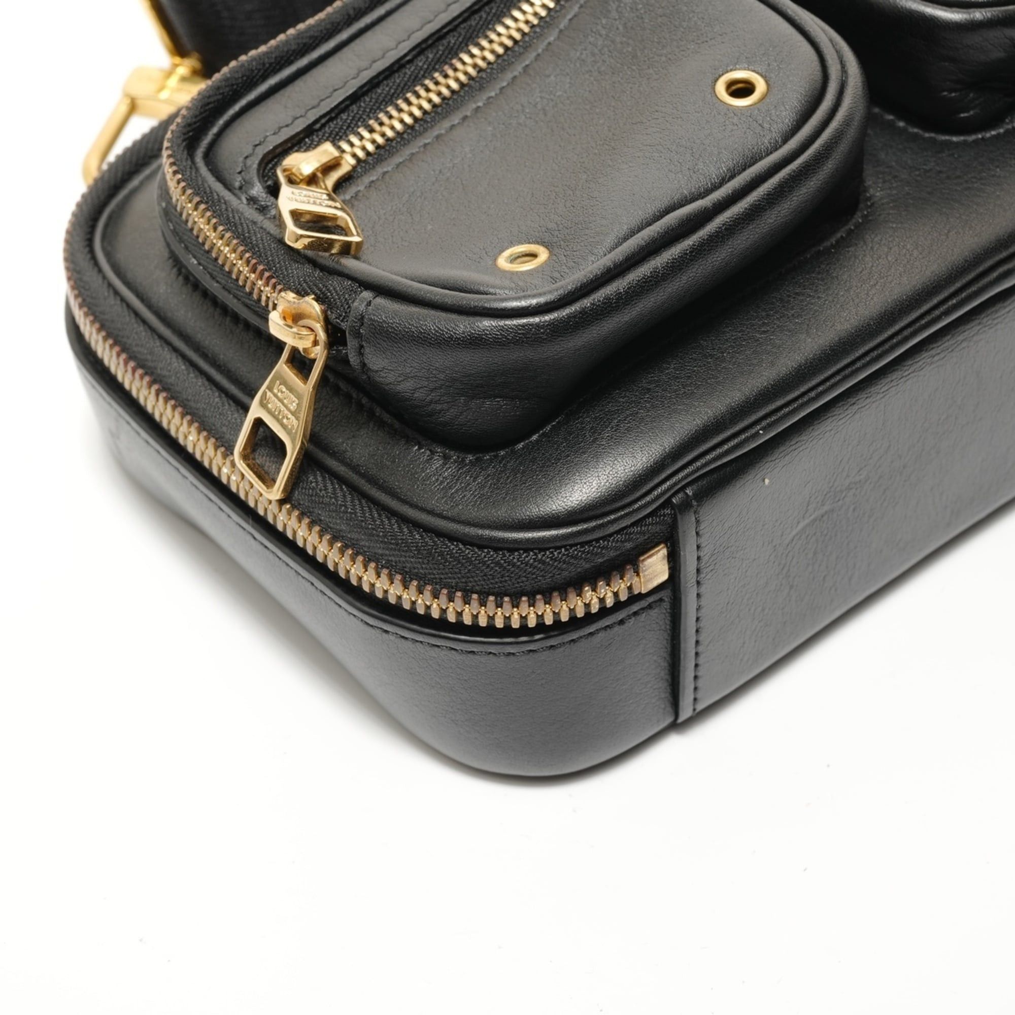 Louis Vuitton Louis Vuitton Utility Crossbody 2021-2025 Shoulder Bag, Black Size ONE SIZE - 5 Thumbnail