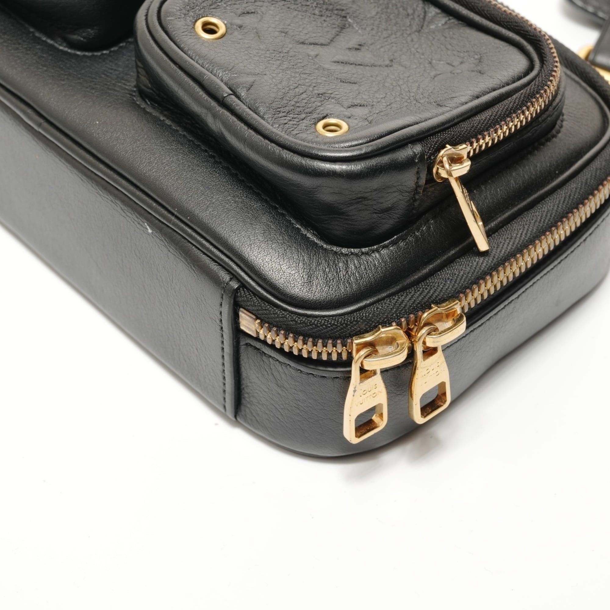 Louis Vuitton Louis Vuitton Utility Crossbody 2021-2025 Shoulder Bag, Black Size ONE SIZE - 6 Thumbnail