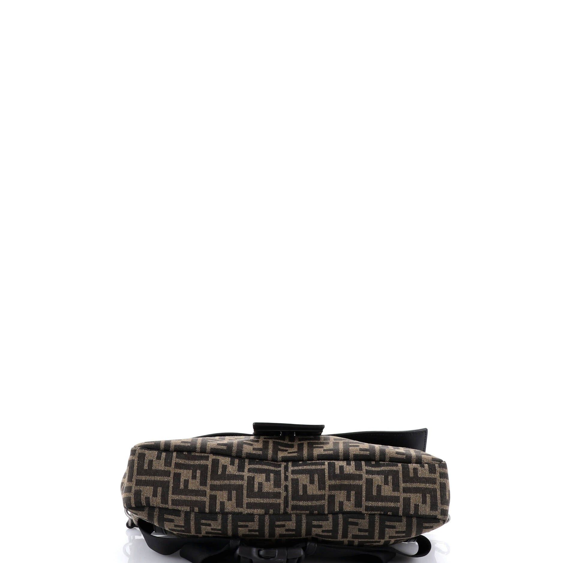 Fendi Baguette Convertible Belt Bag Size ONE SIZE - 4 Thumbnail