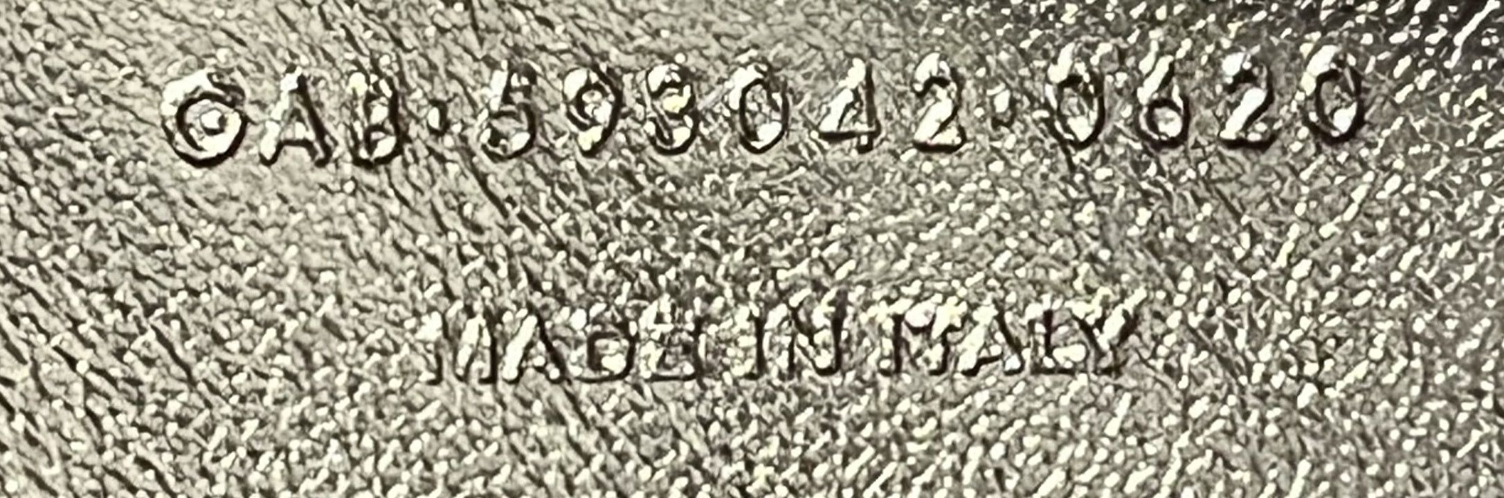 Saint Laurent Paris Classic Monogram Reversible Shoulder Bag Size ONE SIZE - 8 Thumbnail