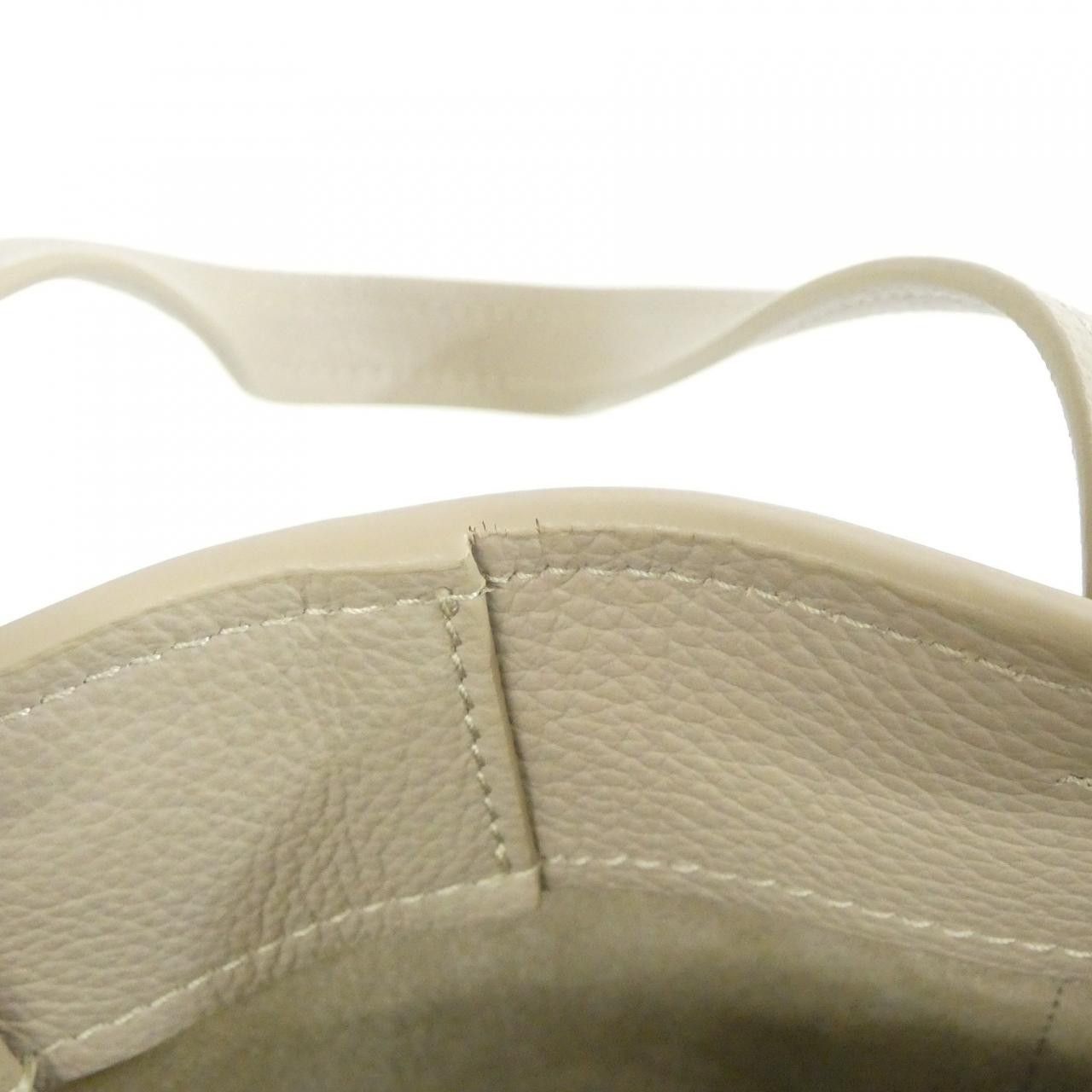 Balenciaga Balenciaga Balenciaga Everyday 2.0 North South Shoulder Tote Calf Tote Bag Leather Tote Bag 67279315YUN DUTY FREE for USA Size ONE SIZE - 6 Thumbnail