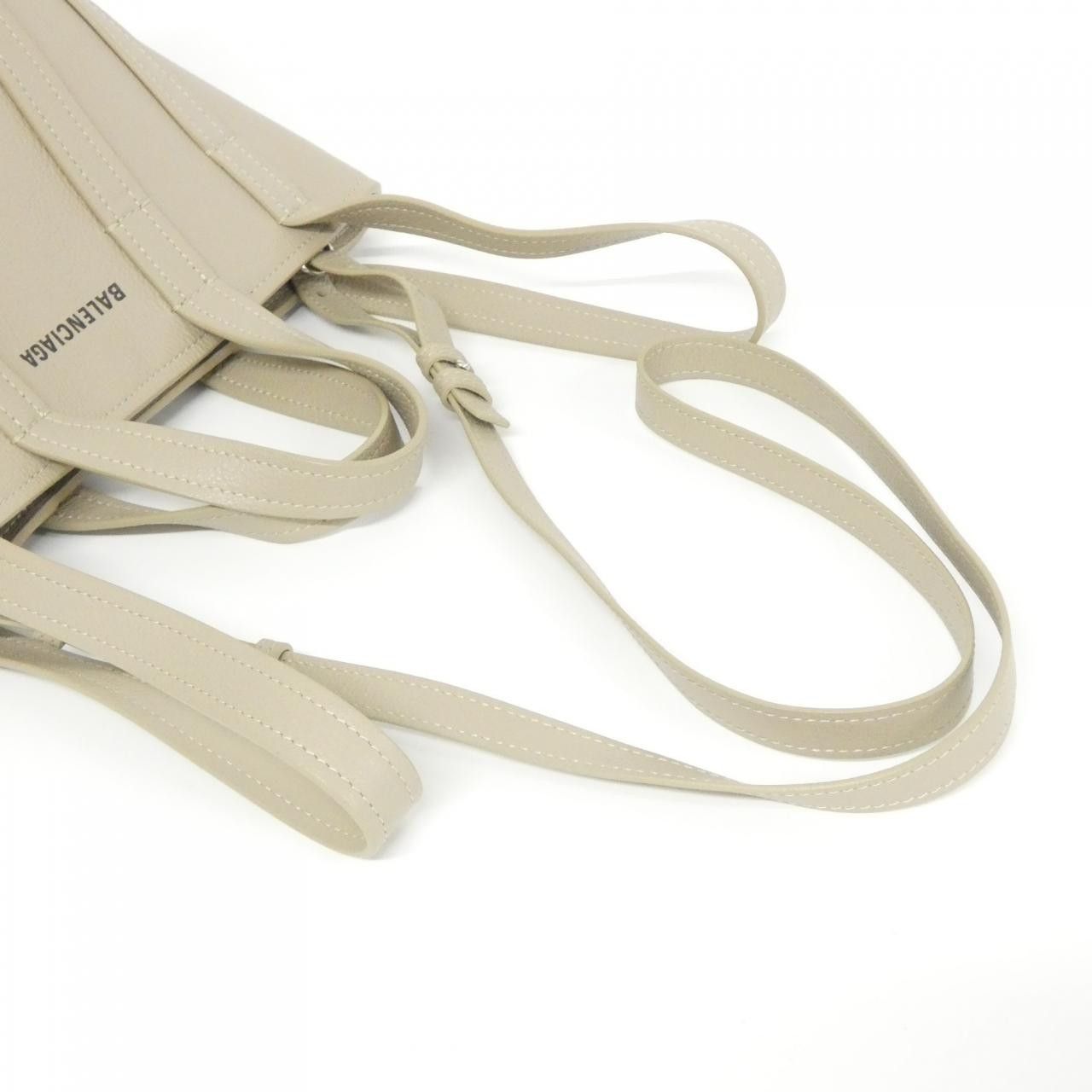 Balenciaga Balenciaga Balenciaga Everyday 2.0 North South Shoulder Tote Calf Tote Bag Leather Tote Bag 67279315YUN DUTY FREE for USA Size ONE SIZE - 4 Thumbnail