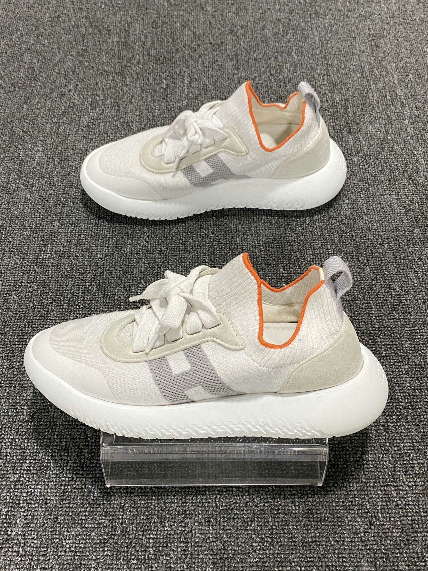 Hermes Hermes Mesh White Lowtop Sneakers us_5 Women Size US 5 / IT 35 - 3 Thumbnail