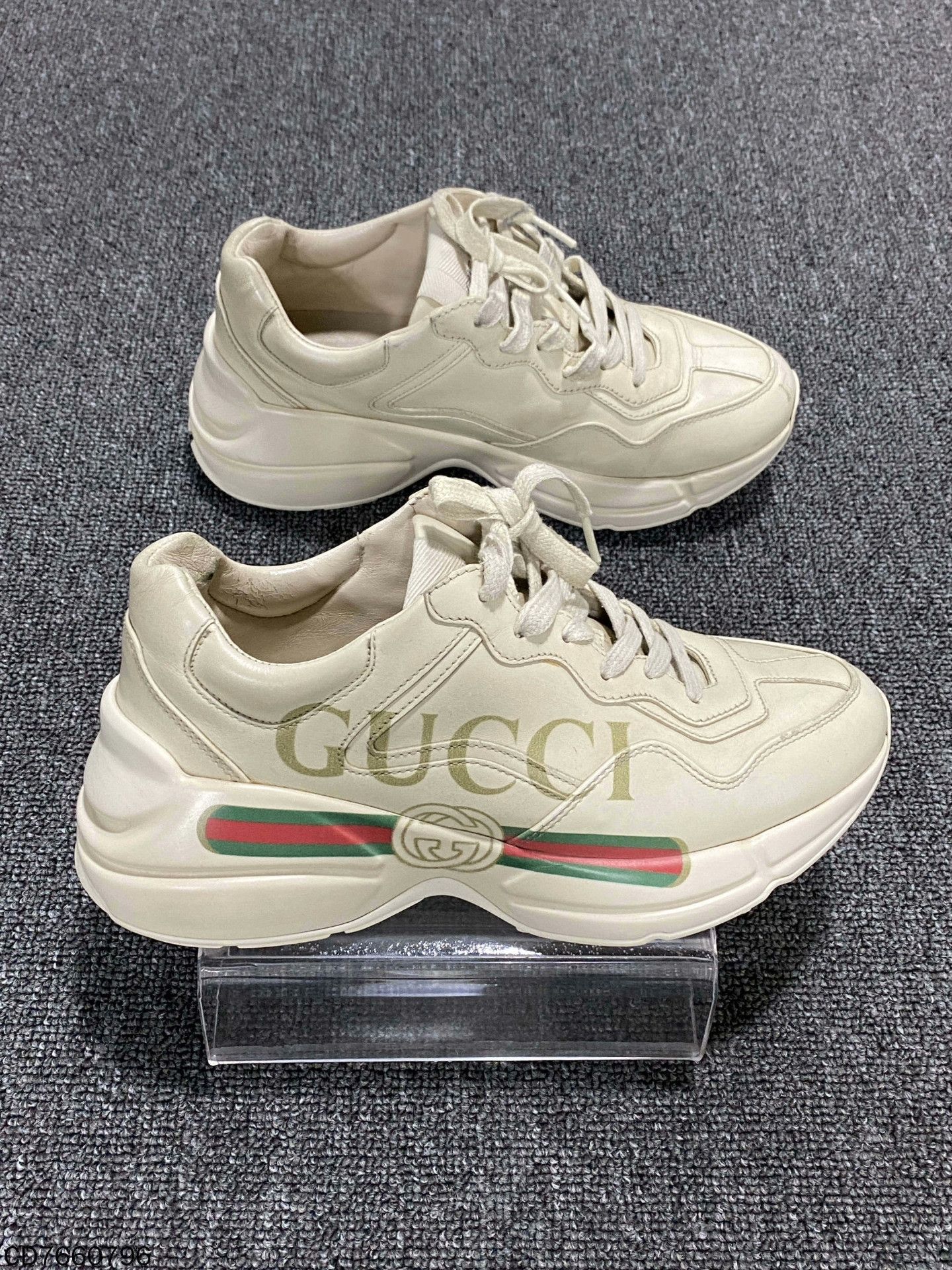 Gucci Gucci Retro Lowtop Sneakers us_6 Women Size US 6 / IT 36 - 3 Thumbnail