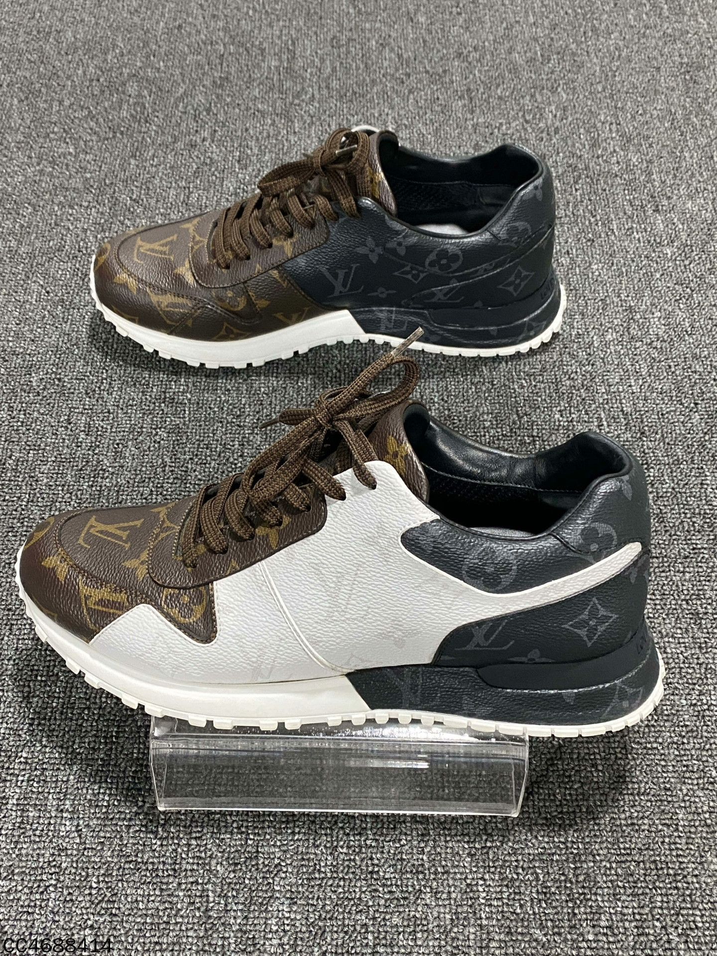 Louis Vuitton Louis Vuitton Retro Black Lowtop Sneakers 7.5 Men Size US 7.5 / EU 40-41 - 3 Thumbnail