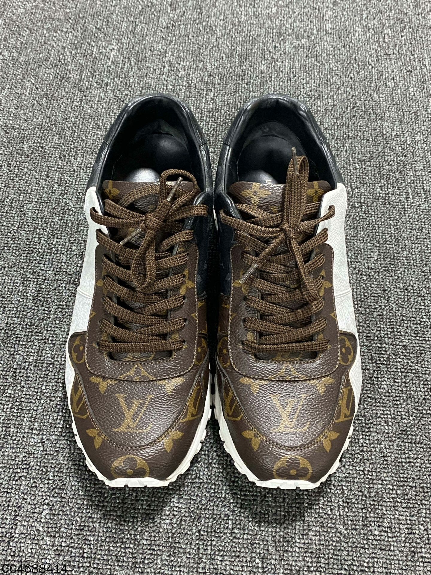 Louis Vuitton Louis Vuitton Retro Black Lowtop Sneakers 7.5 Men Size US 7.5 / EU 40-41 - 5 Thumbnail