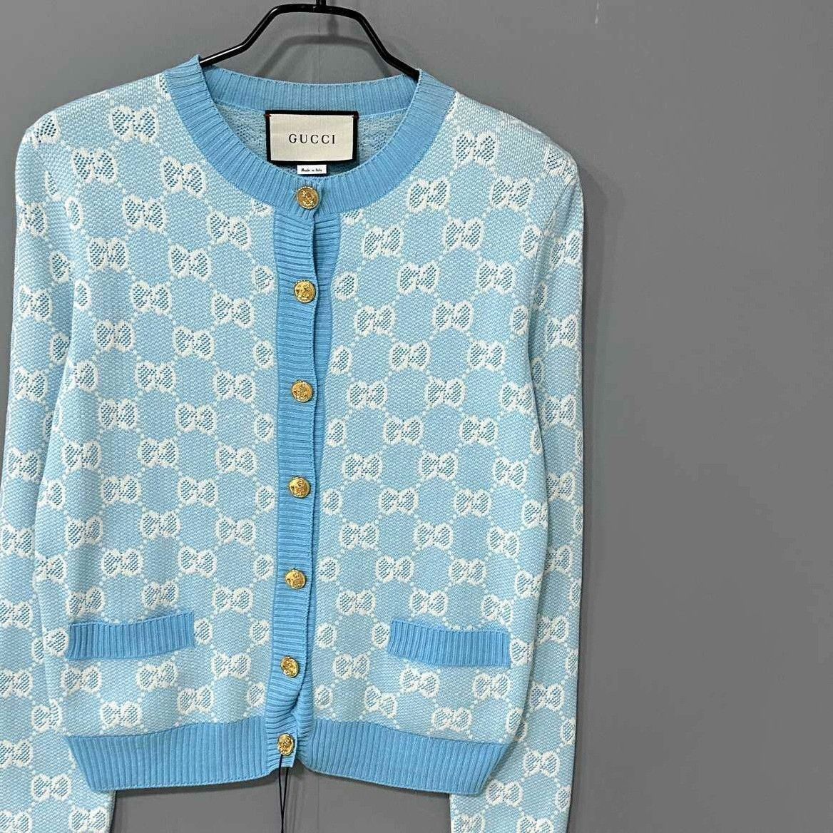 Gucci Gucci Blue Sweater XS Women Size XS / US 0-2 / IT 36-38 - 2 Thumbnail