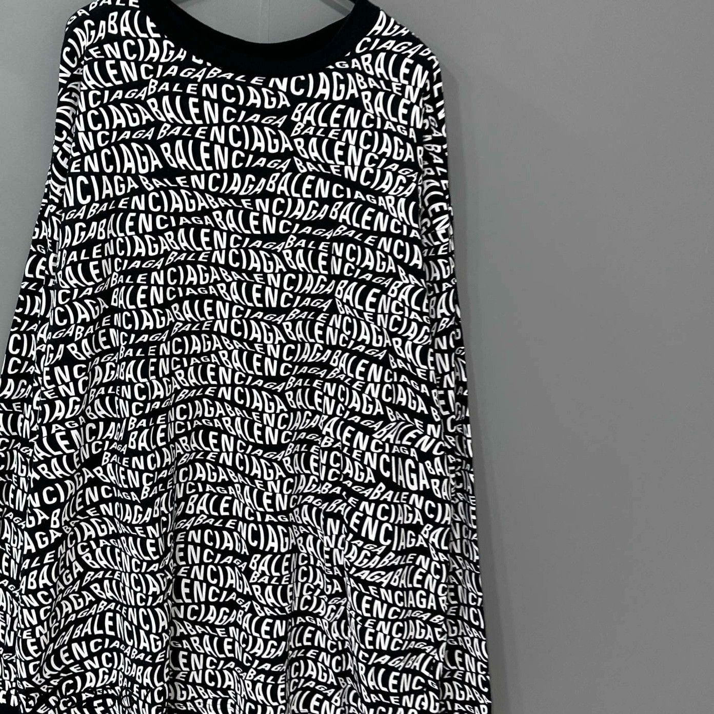 Balenciaga Balenciaga Retro T-Shirt s Men Size US S / EU 44-46 / 1 - 2 Thumbnail