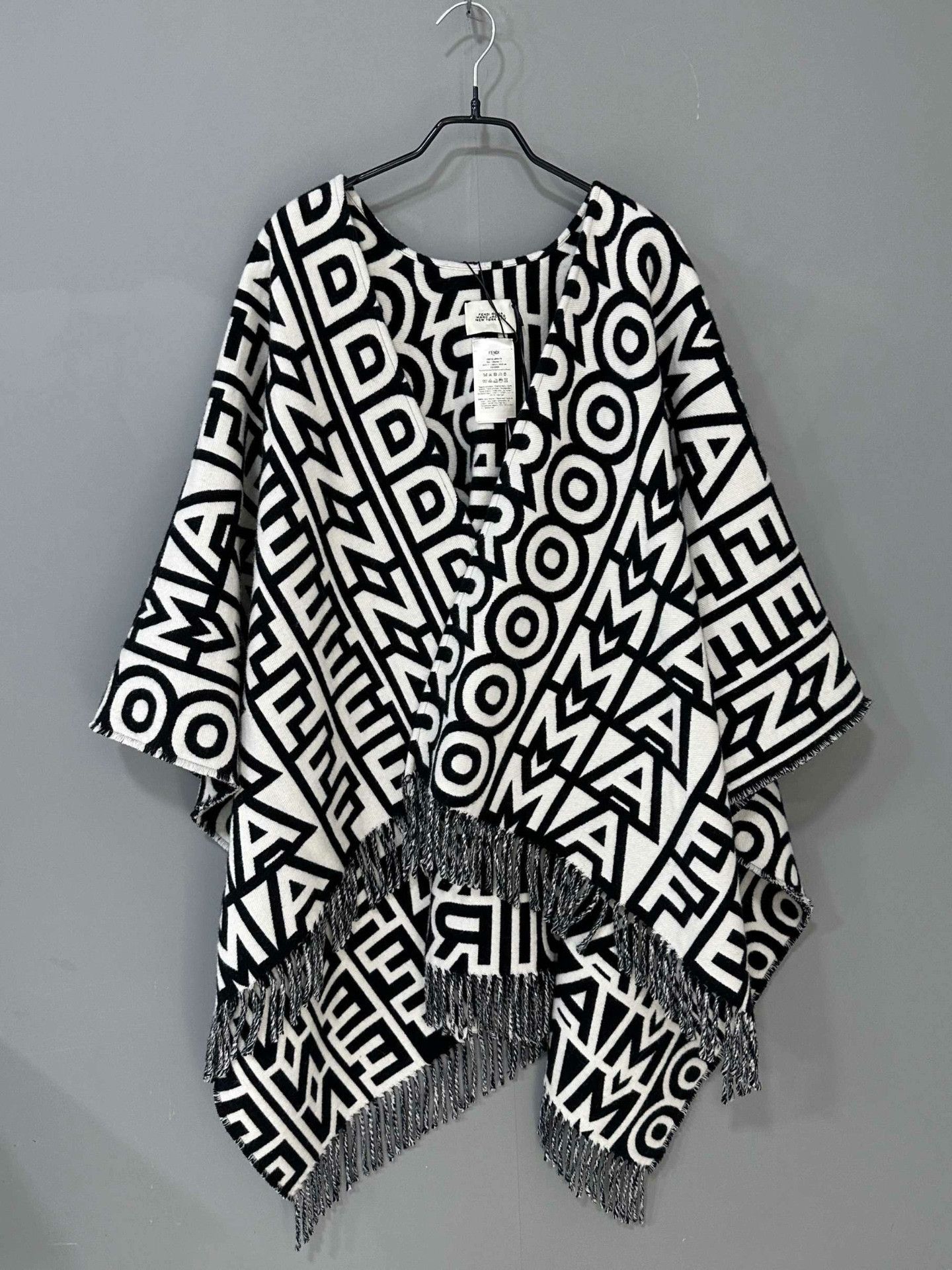 Fendi Fendi Retro Wool Scarf one size Men Size ONE SIZE - 3 Thumbnail