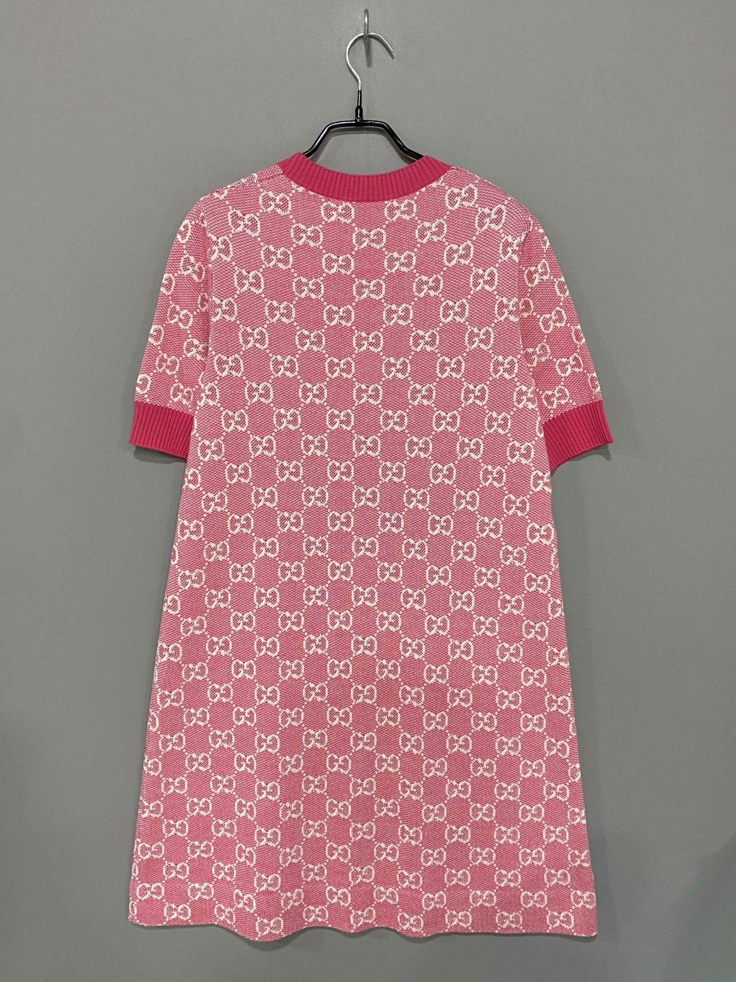 Gucci Gucci Retro Pink Dress M Women Size M / US 6-8 / IT 42-44 - 3 Thumbnail