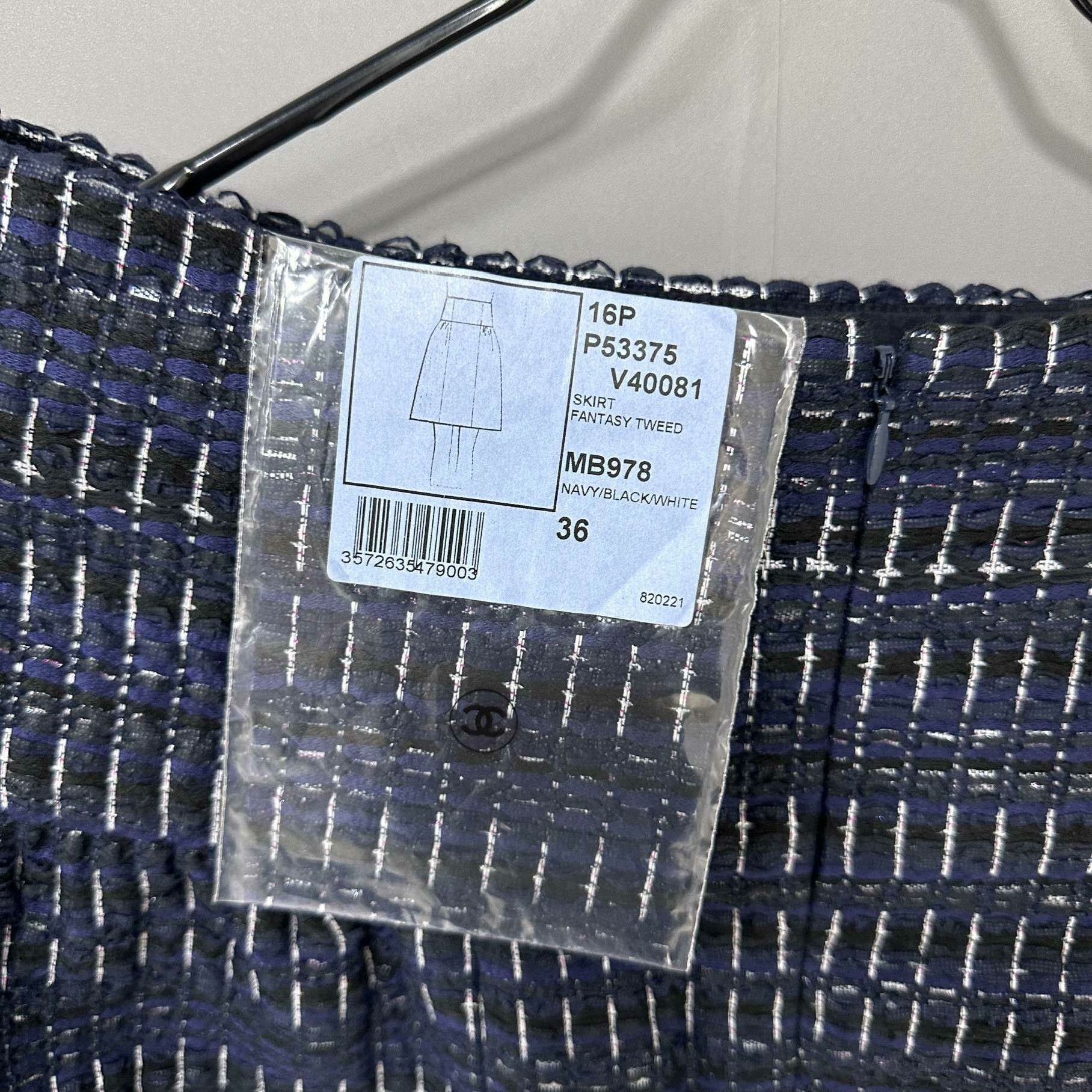 Chanel Chanel Blue Skirt 28 Women Size 28" / US 6 / IT 42 - 4 Thumbnail