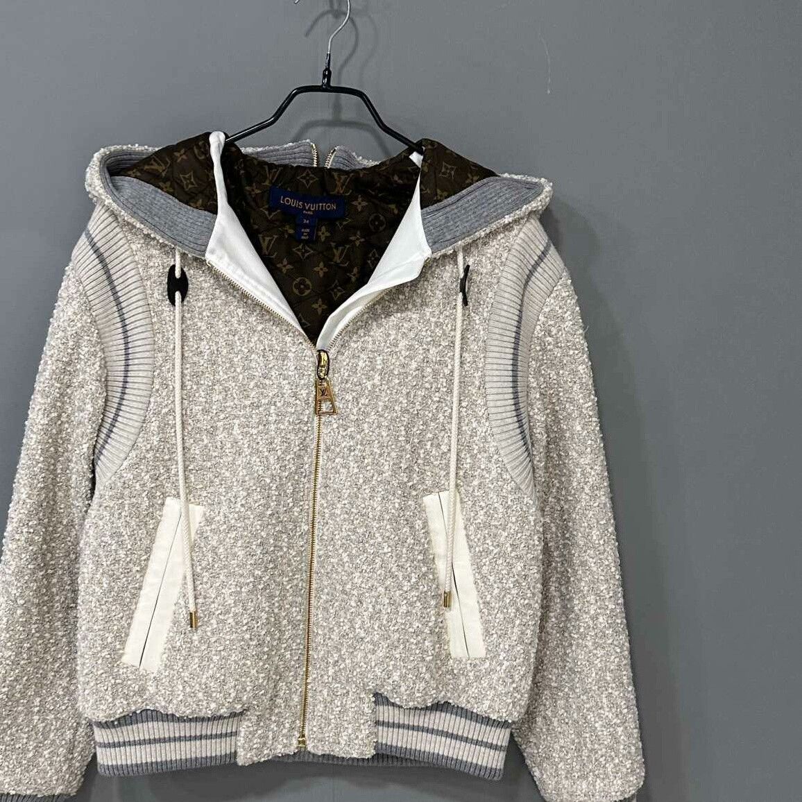 Louis Vuitton Louis Vuitton Jacket XS Women Size XS / US 0-2 / IT 36-38 - 2 Thumbnail