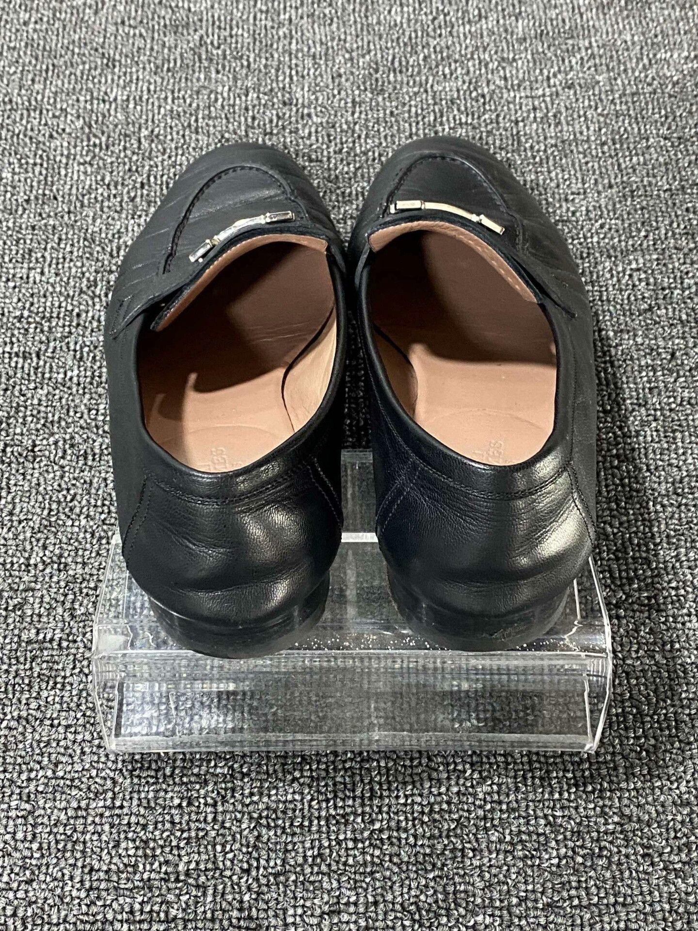 Hermes Hermes Black Lowtop Sneakers us_9 Women Size US 9 / IT 39 - 5 Thumbnail