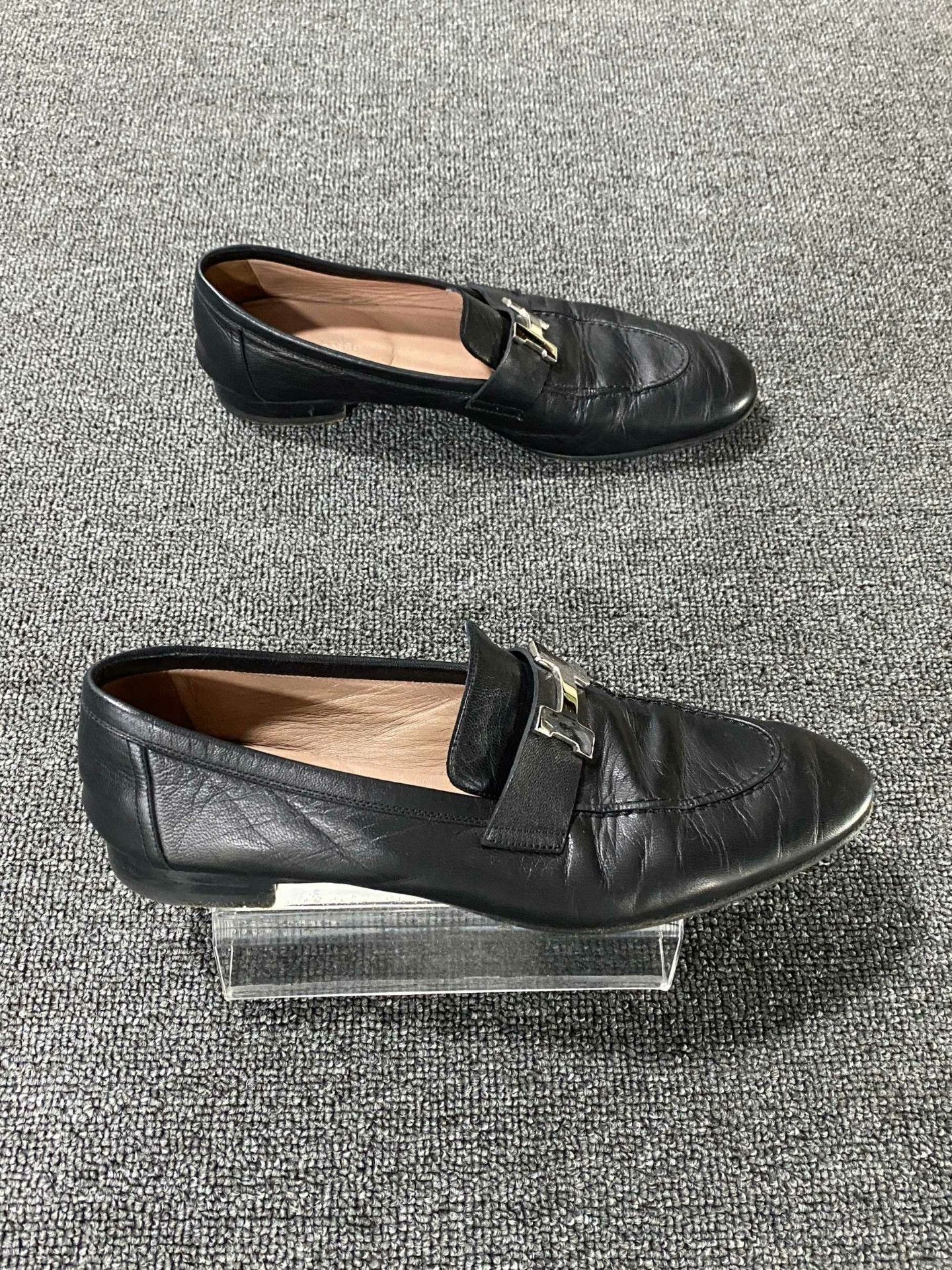 Hermes Hermes Black Lowtop Sneakers us_9 Women Size US 9 / IT 39 - 4 Thumbnail