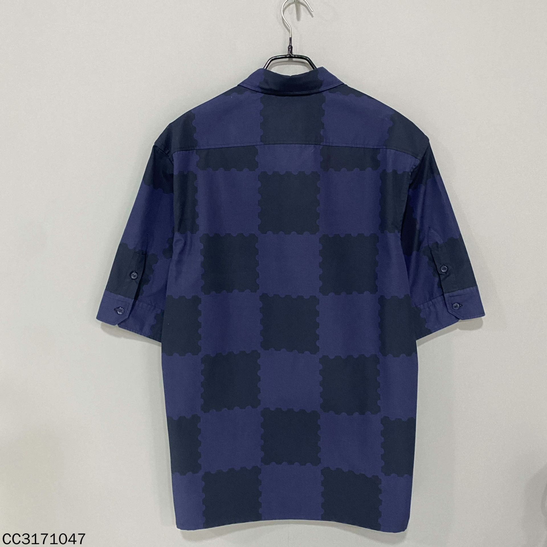 Louis Vuitton Louis Vuitton Checkered Blue Shirt l Men Size US L / EU 52-54 / 3 - 3 Thumbnail