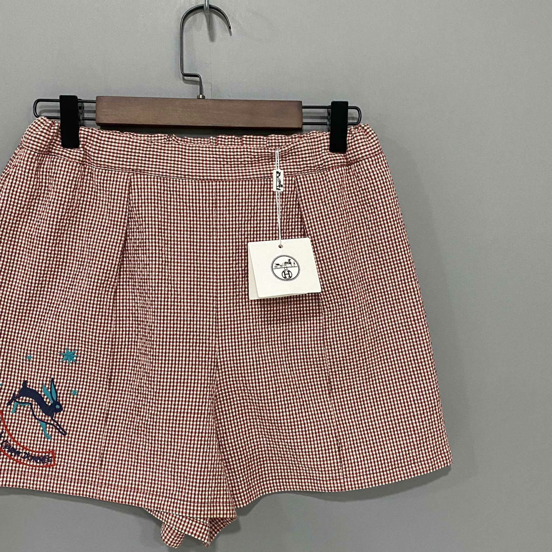 Hermes Hermes Embroidered Plaid Red Pants 26 Women Size 26" / US 2 / IT 38 - 2 Thumbnail