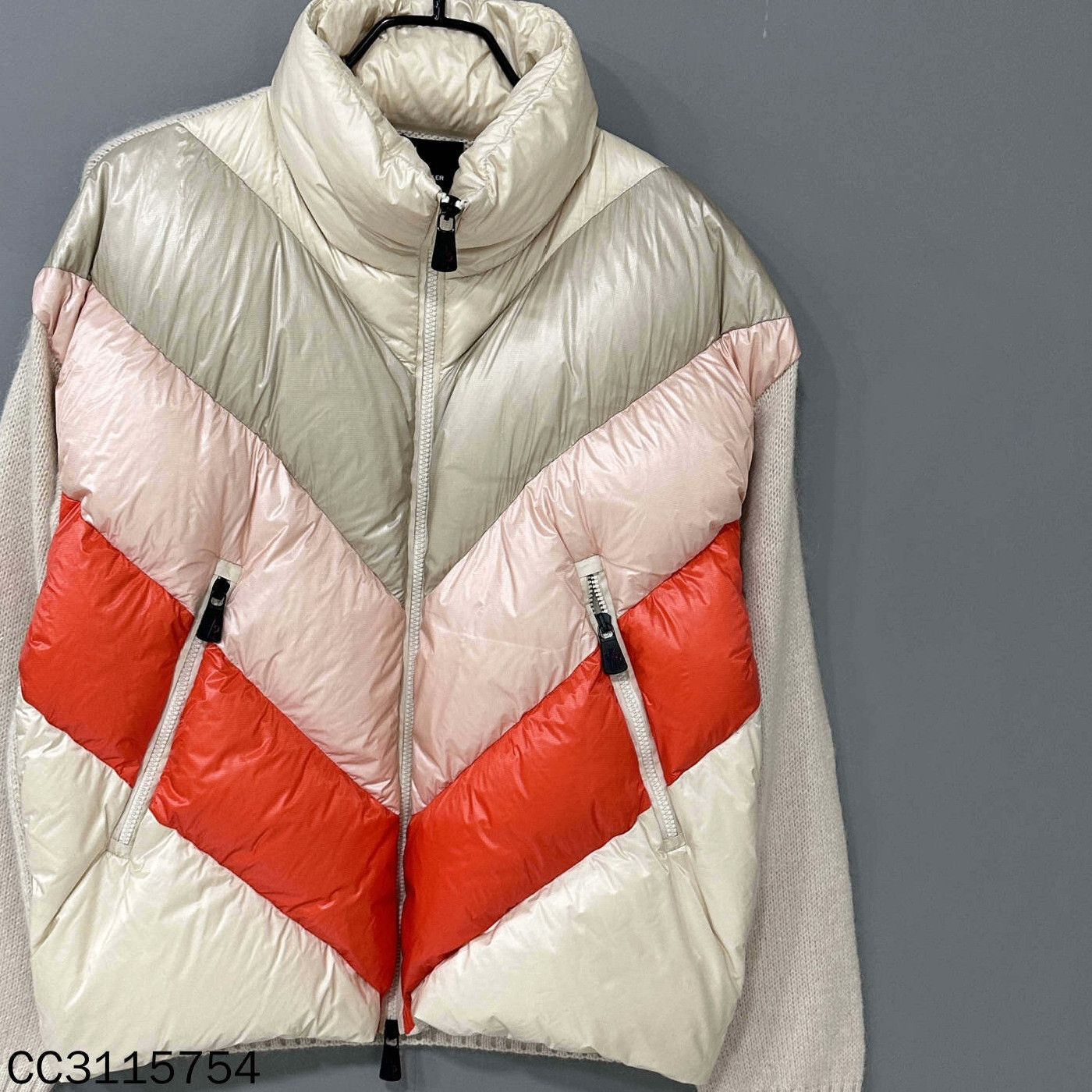 Moncler Moncler Knit Down Multi Down Jacket S Women Size S / US 4 / IT 40 - 2 Thumbnail