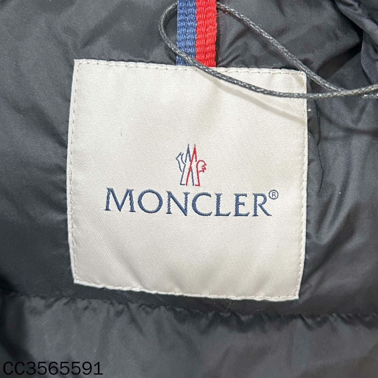 Moncler Moncler Down Black Down Jacket L Women Size L / US 10 / IT 46 - 5 Thumbnail