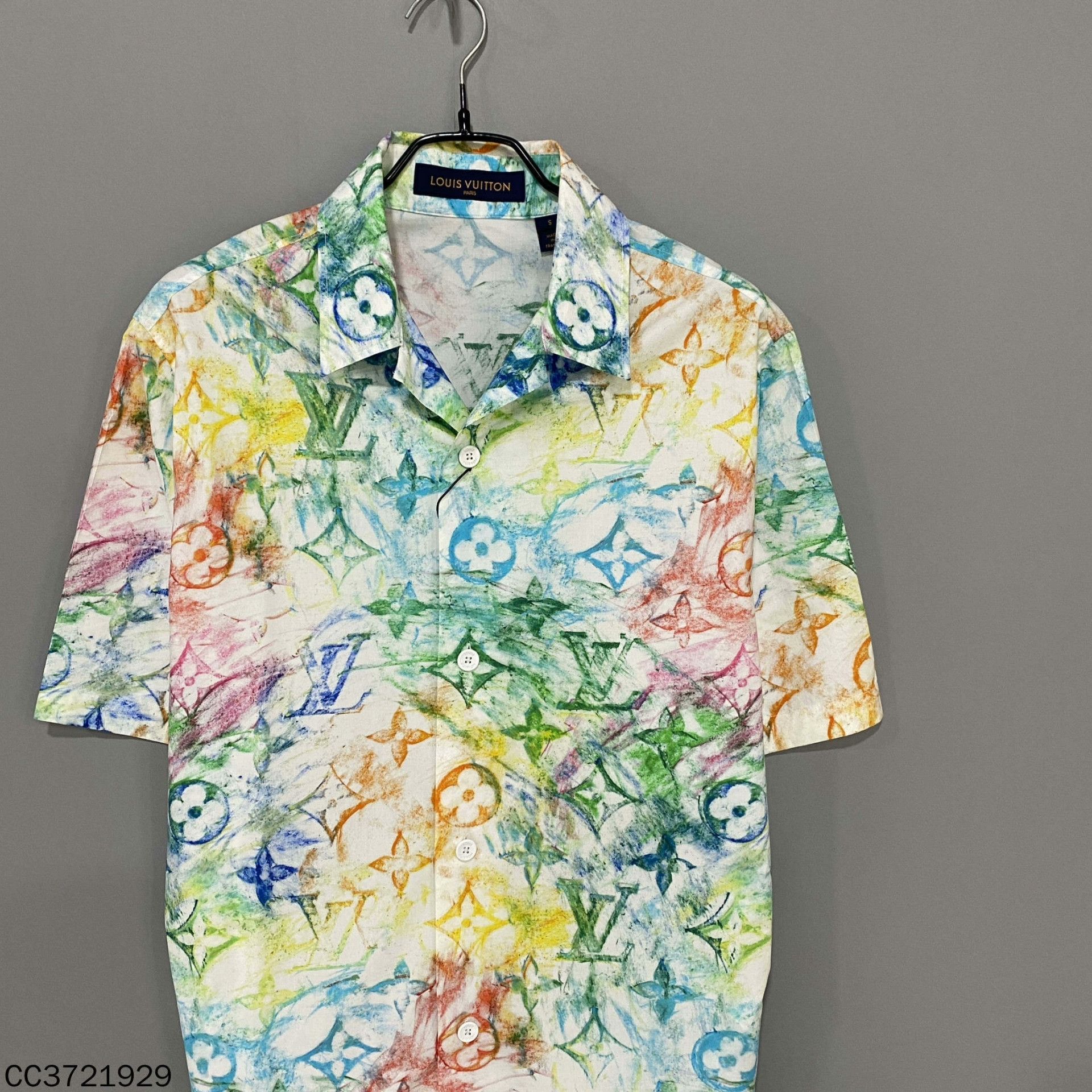 Louis Vuitton Louis Vuitton Graphic Shirt s Men Size US S / EU 44-46 / 1 - 2 Thumbnail