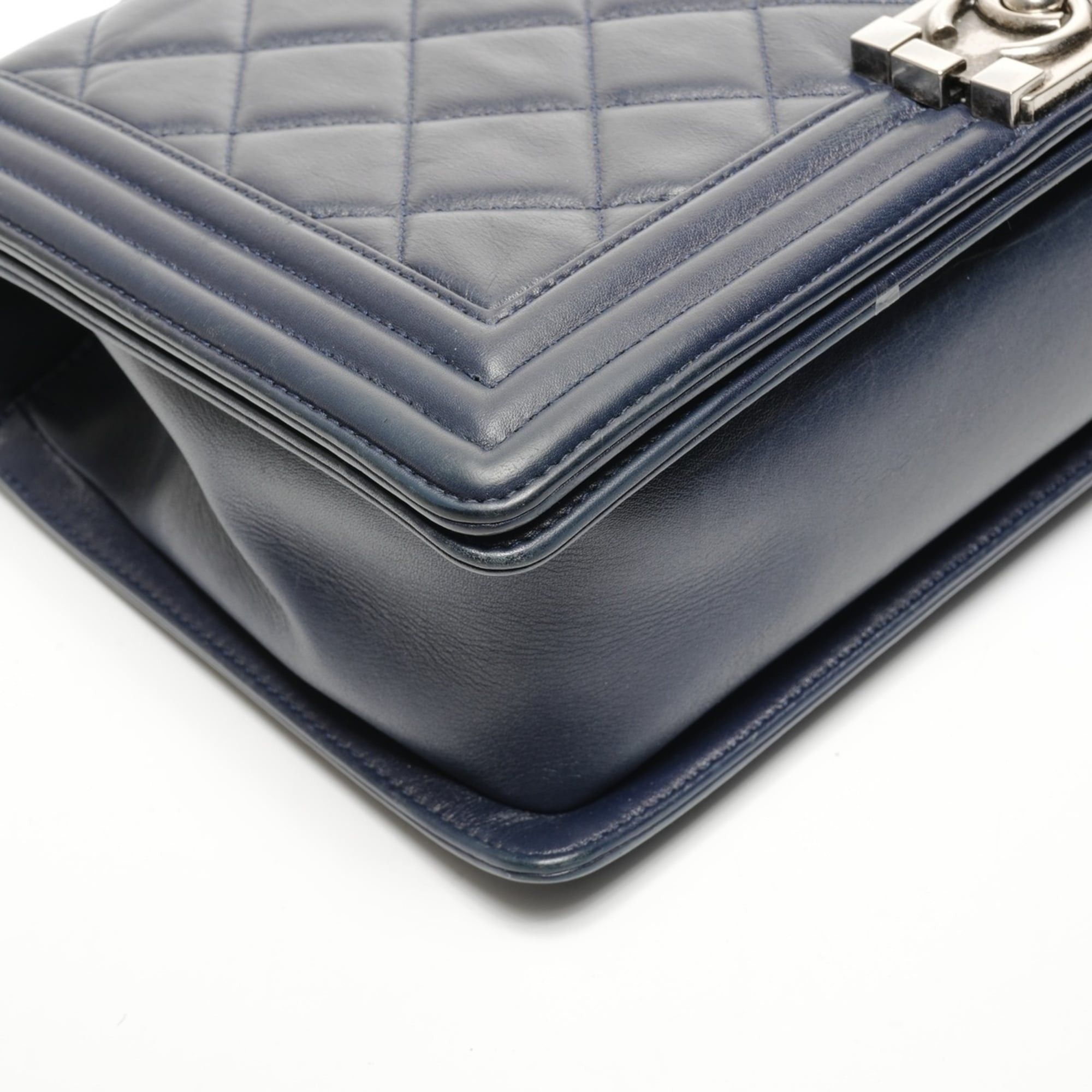 Chanel Chanel Boy Lambskin Shoulder Bag, Navy Size ONE SIZE - 5 Thumbnail