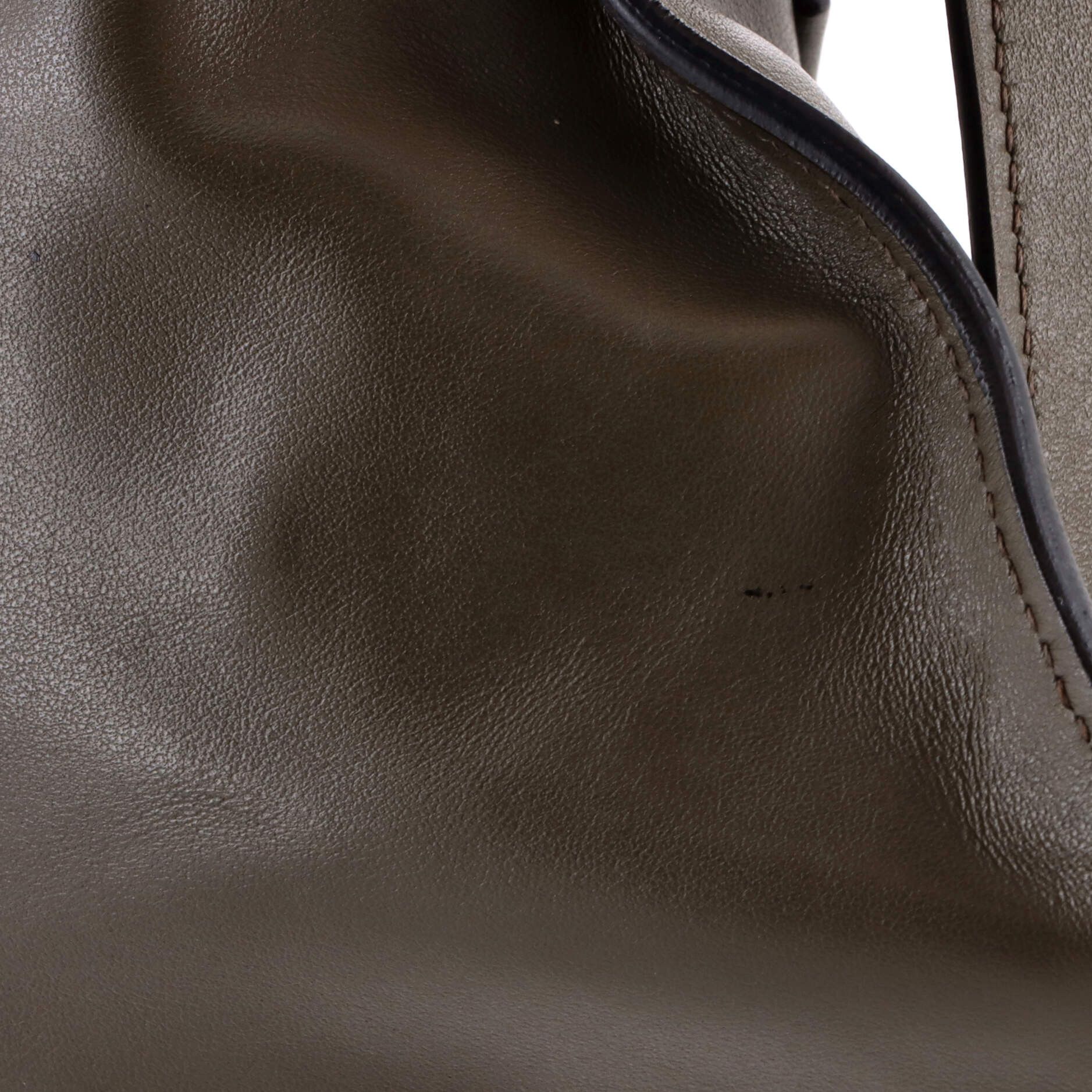 Prada Front Pocket Messenger Bag Size ONE SIZE - 6 Thumbnail