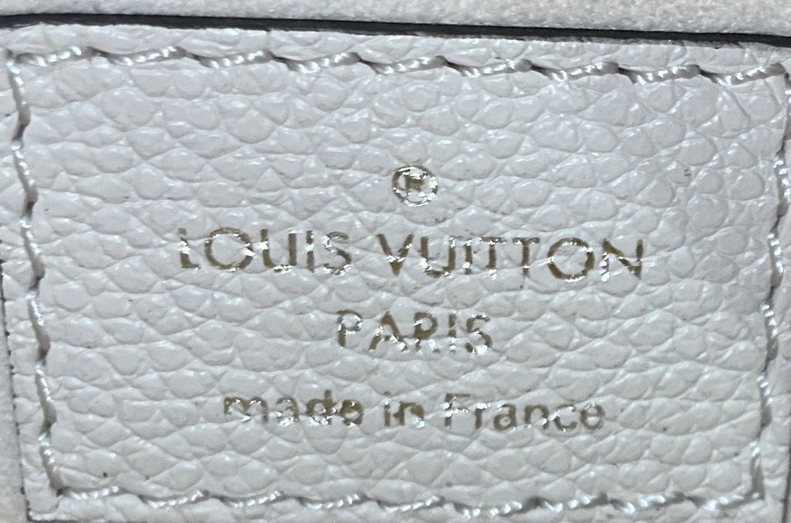 Louis Vuitton Pochette Metis Size ONE SIZE - 9 Thumbnail