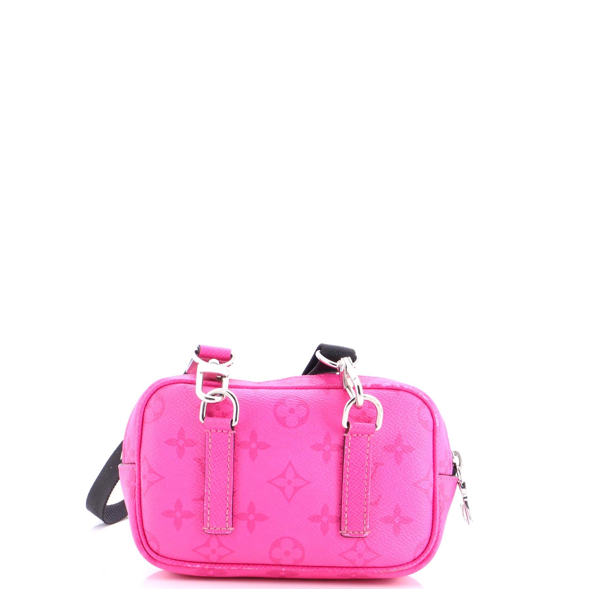 Louis Vuitton Outdoor Pouch Size ONE SIZE - 3 Thumbnail