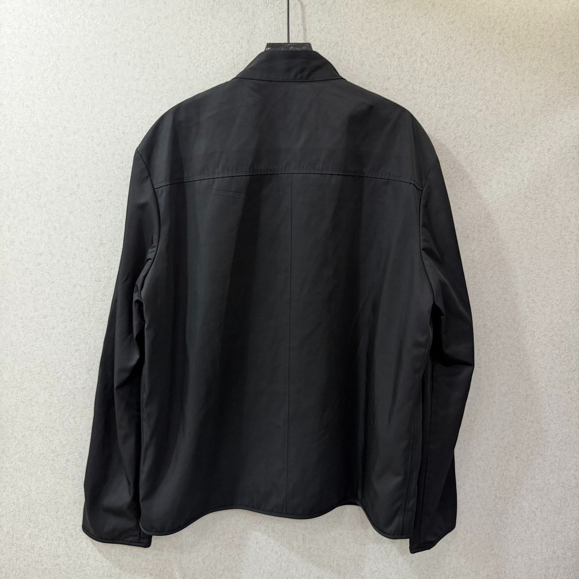 Givenchy Givenchy Black Light Jacket xl Men Size US XL / EU 56 / 4 - 2 Thumbnail