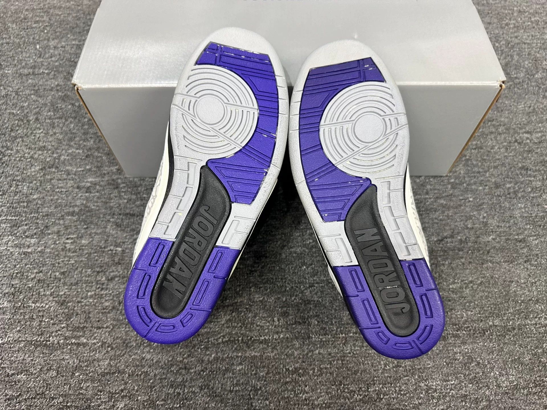 Nike Nike White Lowtop Sneakers 7.5 Men Size US 7.5 / EU 40-41 - 6 Thumbnail