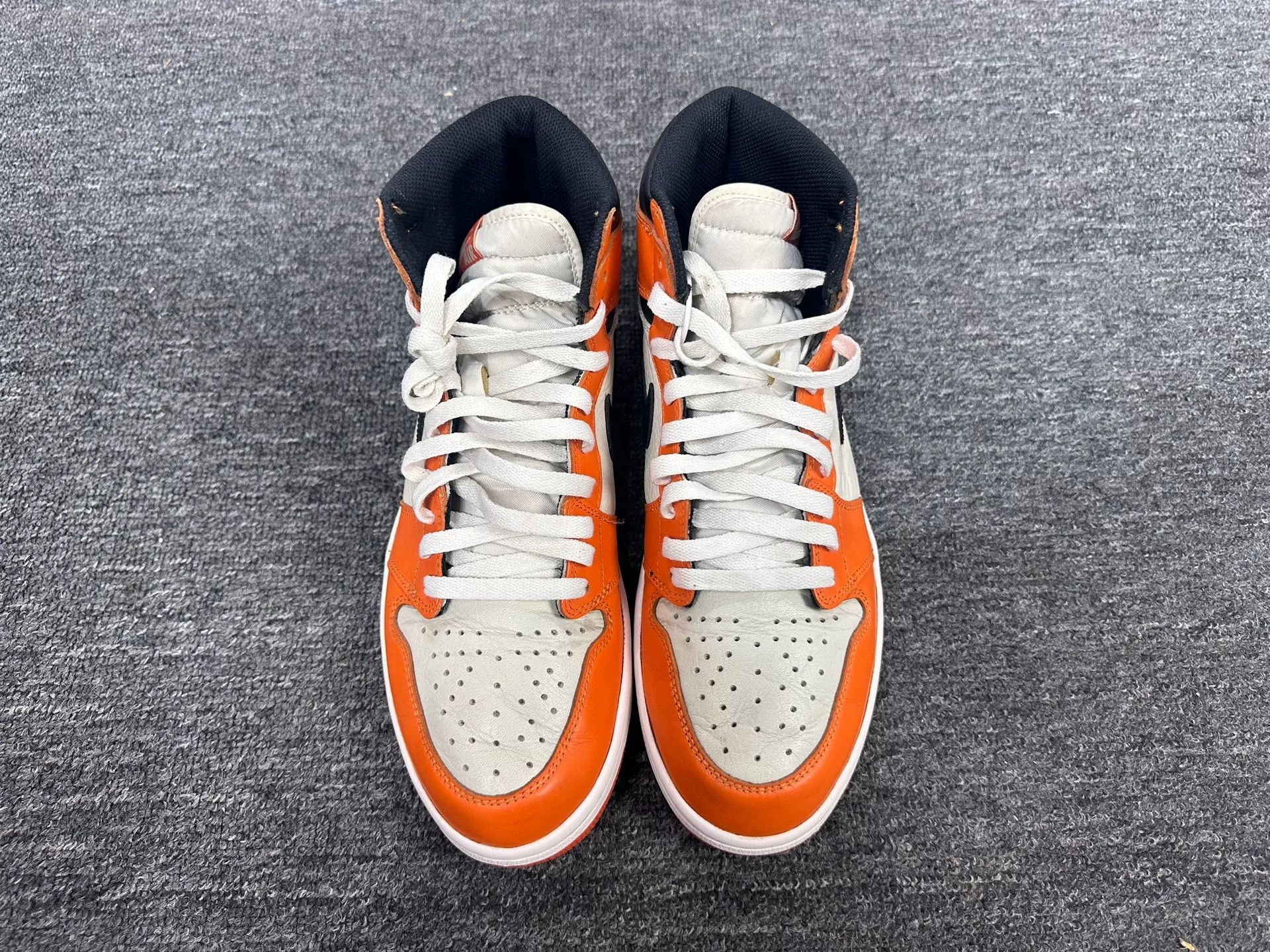 Nike Nike Lowtop Sneakers 11.5 Men Size US 11.5 / EU 44-45 - 4 Thumbnail