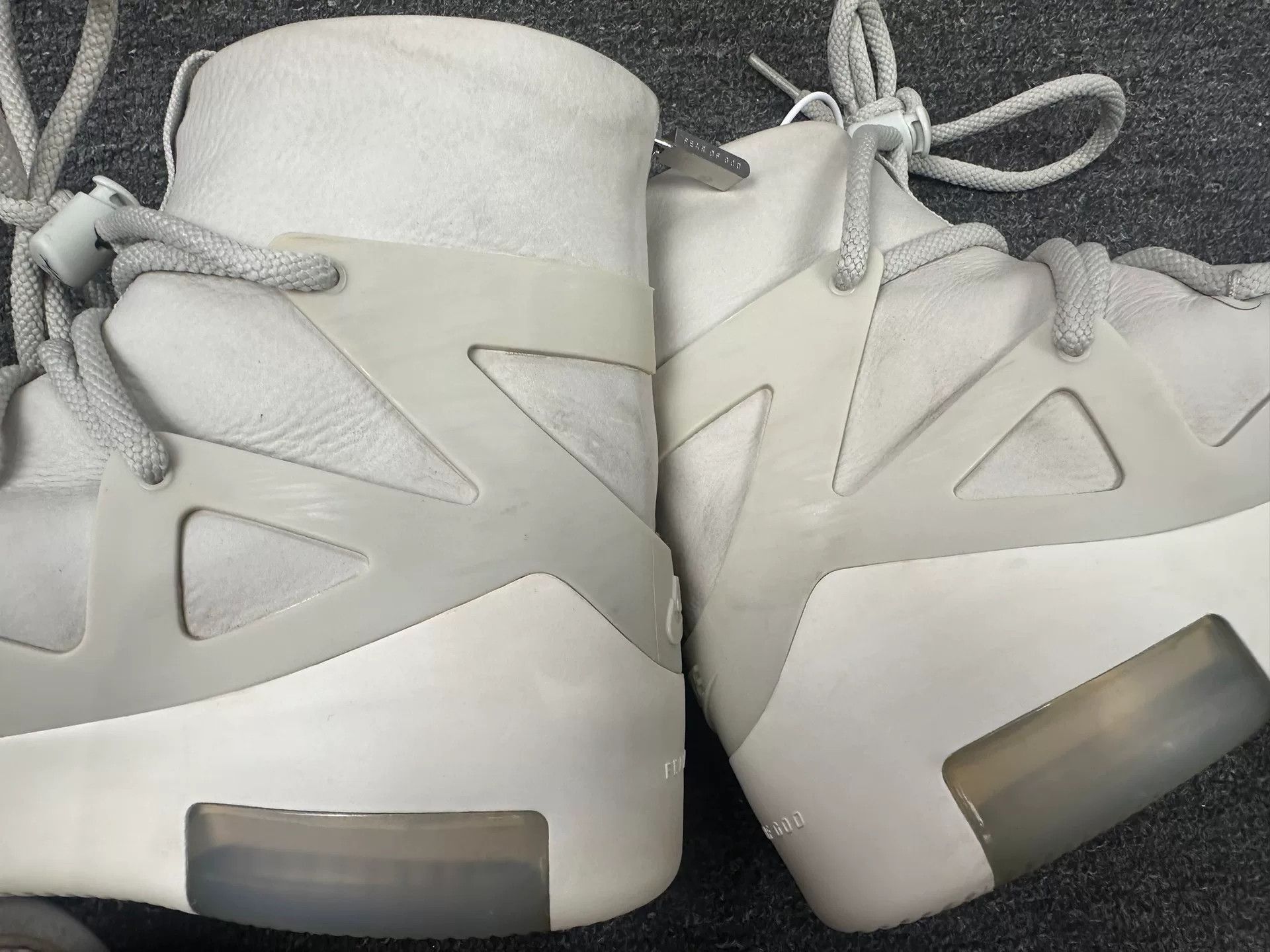 Fear of God Fear of God Retro White Hitop Sneakers 8 Men Size US 8 / EU 41 - 7 Thumbnail