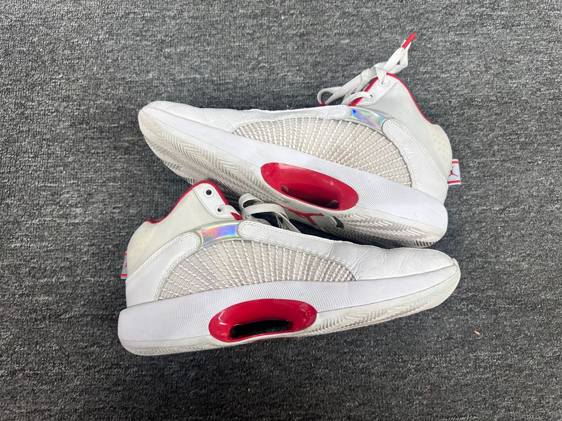 Nike Nike Red Lowtop Sneakers 11.5 Men Size US 11.5 / EU 44-45 - 3 Thumbnail