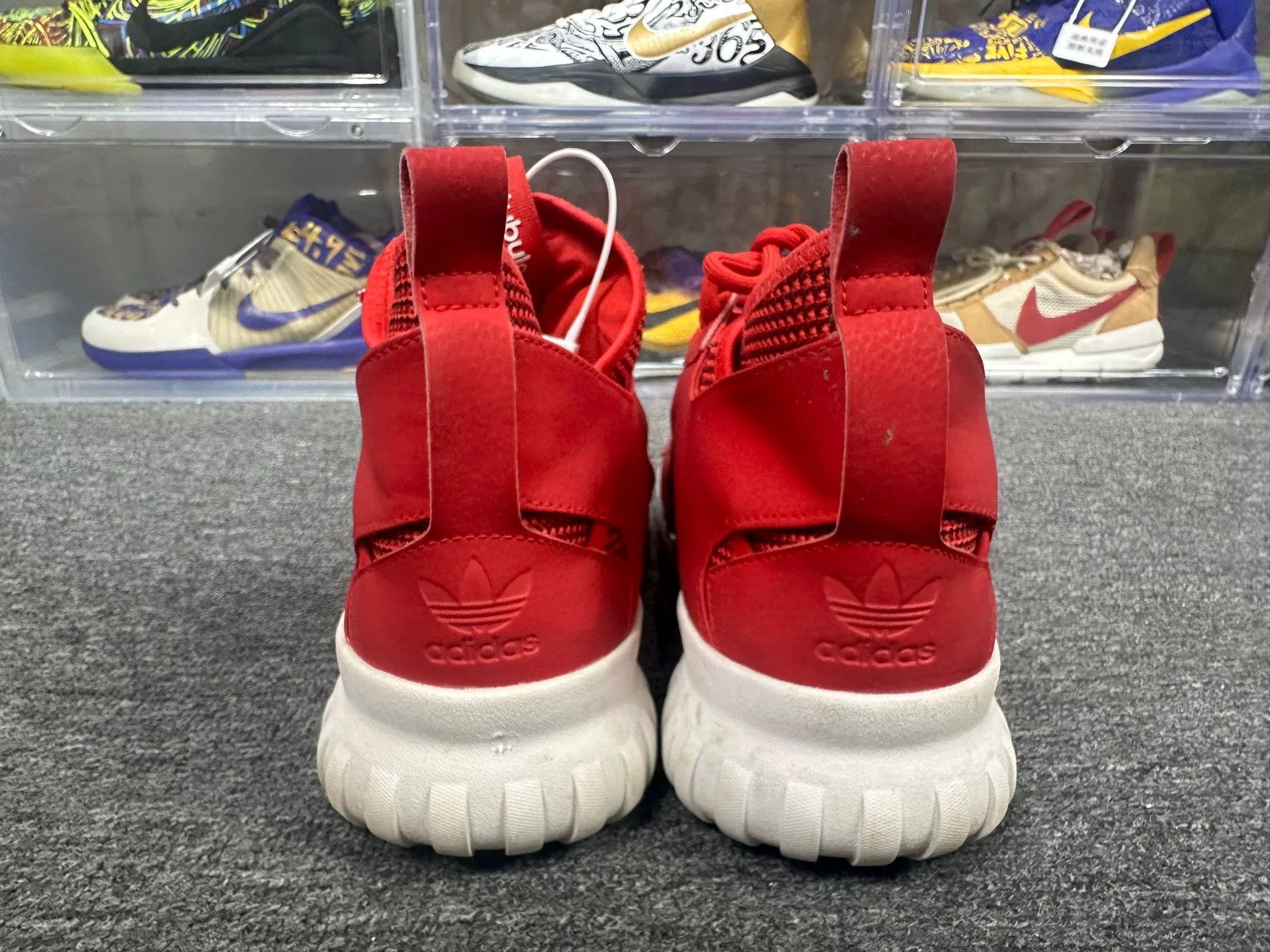 Adidas Adidas Casual Red Lowtop Sneakers 11.5 Men Size US 11.5 / EU 44-45 - 5 Thumbnail