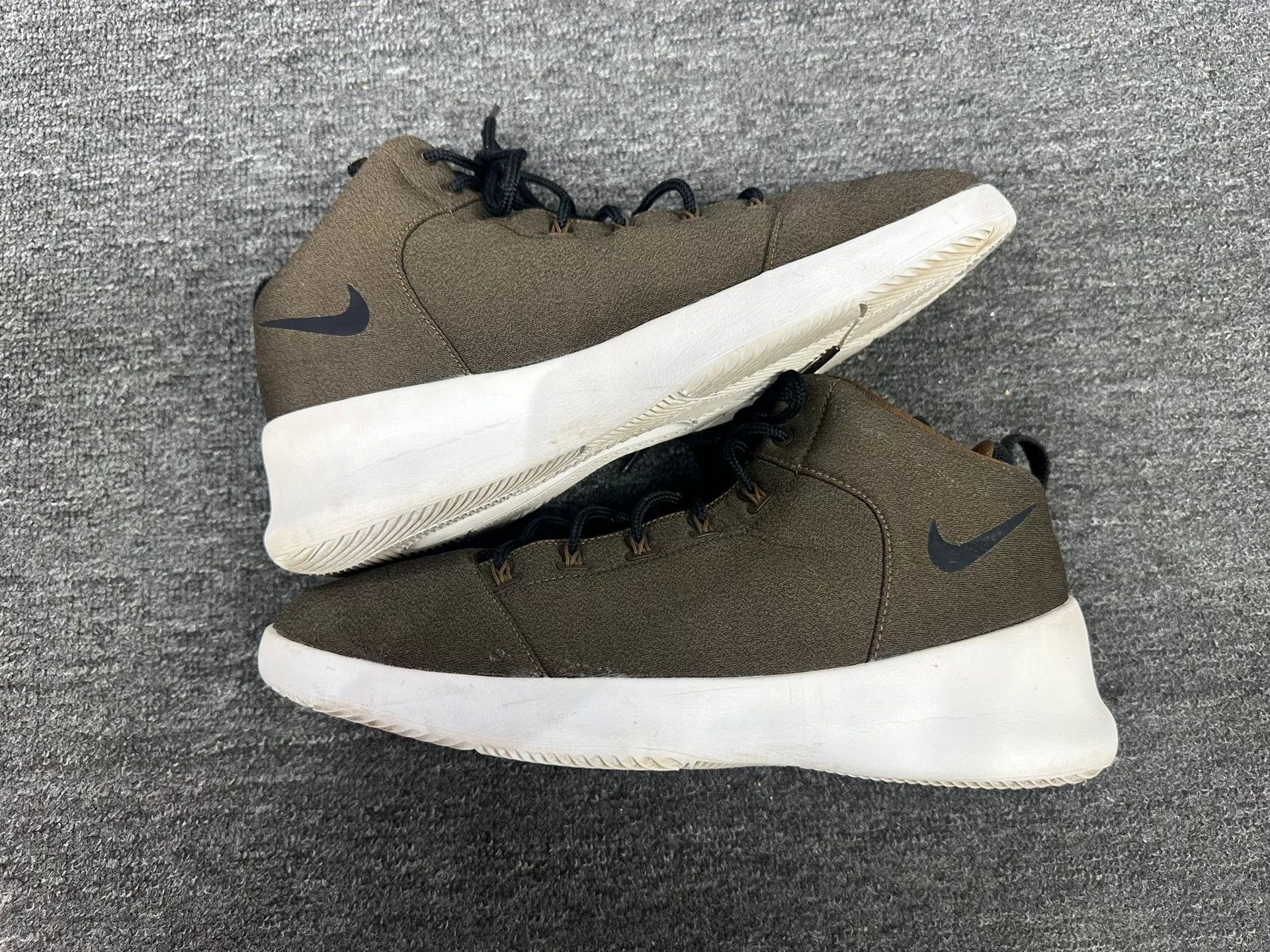 Nike Nike Training Lowtop Sneakers 12 Men Size US 12 / EU 45 - 2 Thumbnail