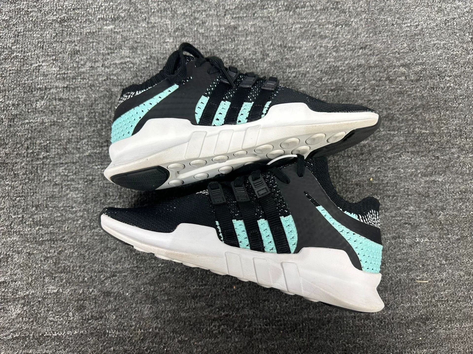 Adidas Adidas Running Lowtop Sneakers 5 Men Size US 5 / EU 37 - 2 Thumbnail