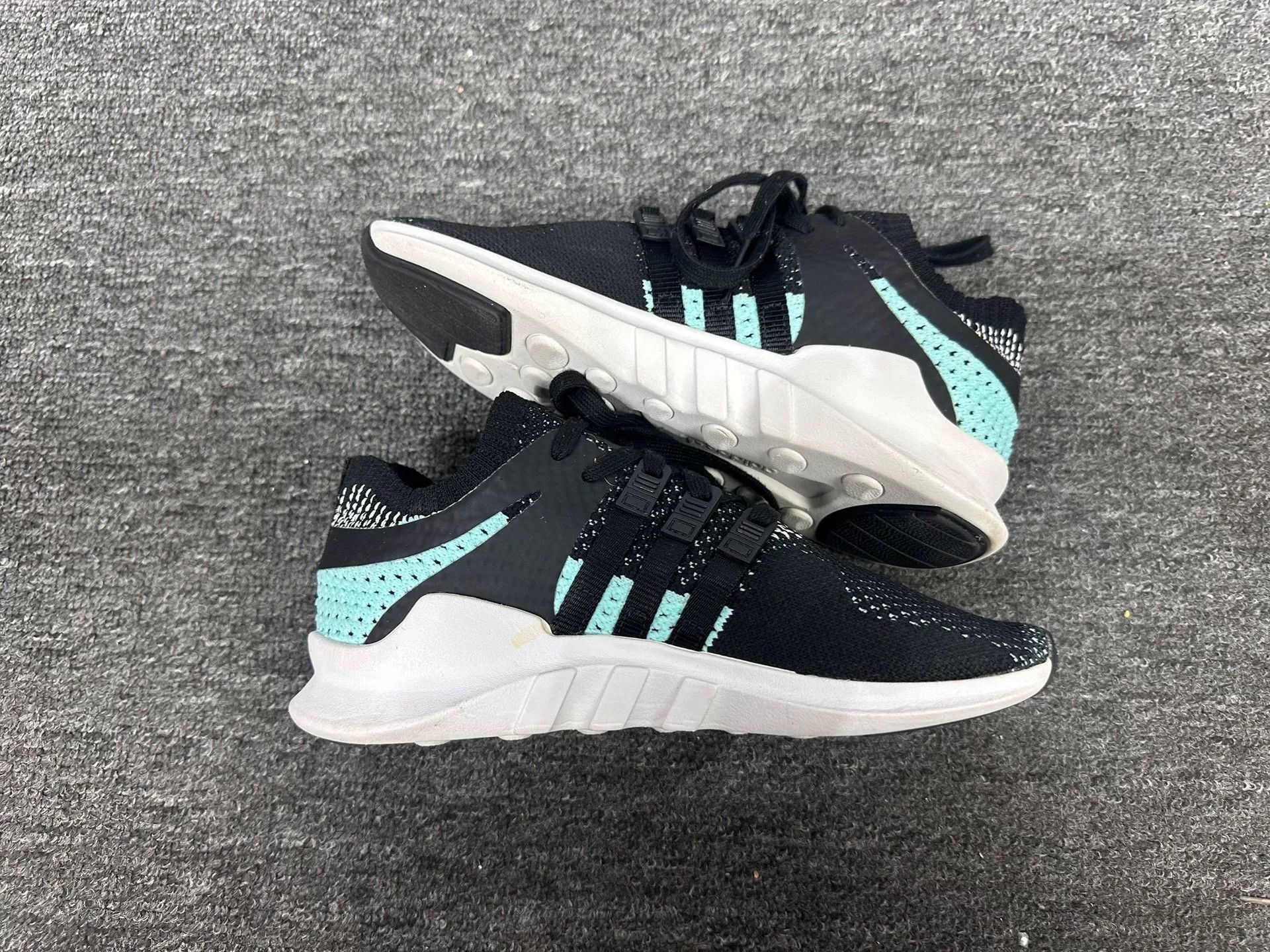 Adidas Adidas Running Lowtop Sneakers 5 Men Size US 5 / EU 37 - 3 Thumbnail