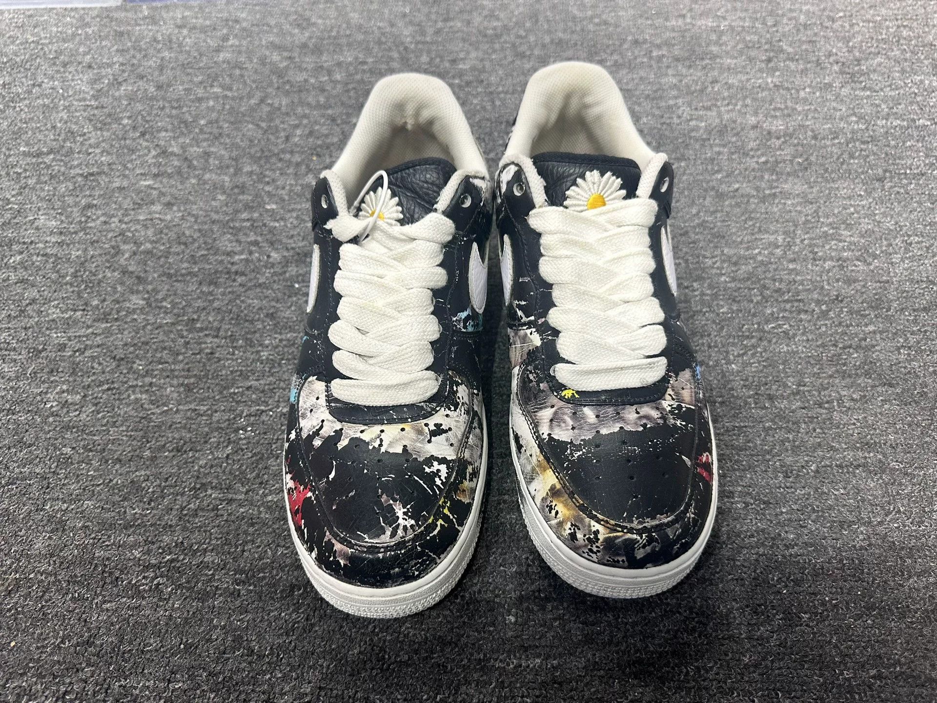 Nike Nike Lowtop Sneakers 10.5 Men Size US 10.5 / EU 43-44 - 4 Thumbnail