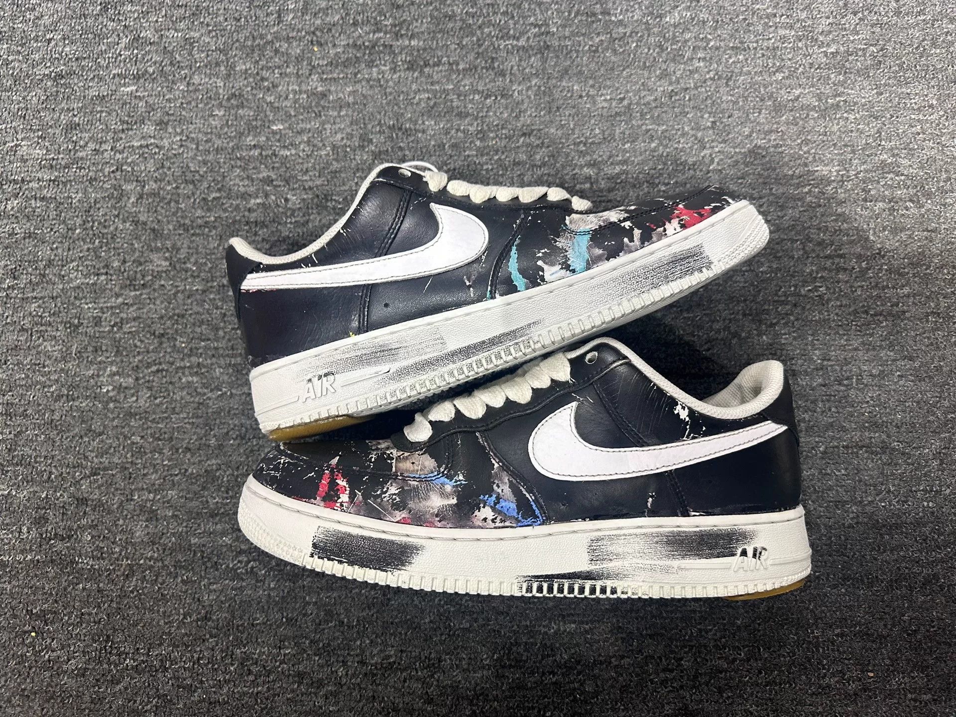 Nike Nike Lowtop Sneakers 10.5 Men Size US 10.5 / EU 43-44 - 2 Thumbnail