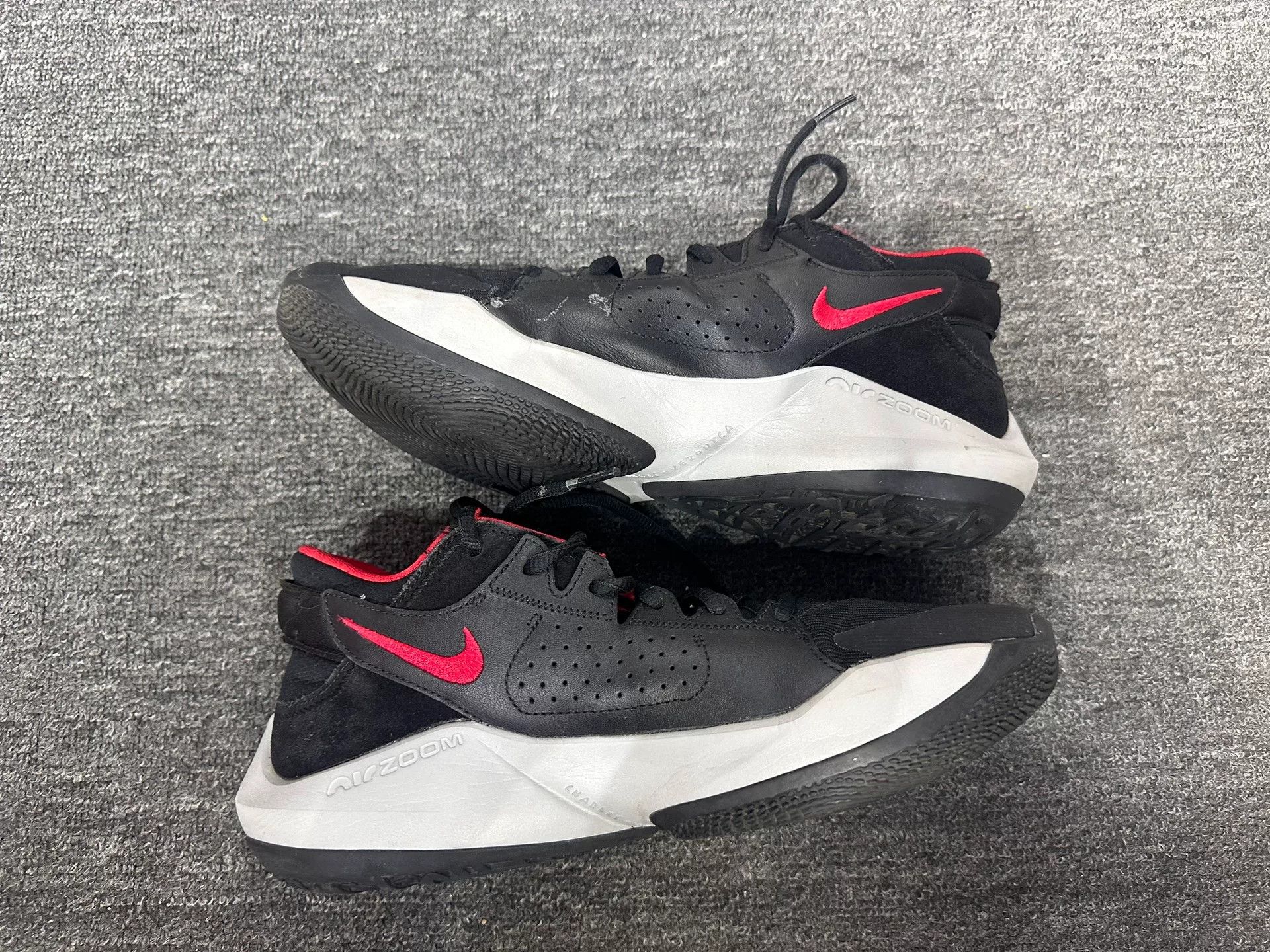 Nike Nike Black Lowtop Sneakers 10.5 Men Size US 10.5 / EU 43-44 - 3 Thumbnail